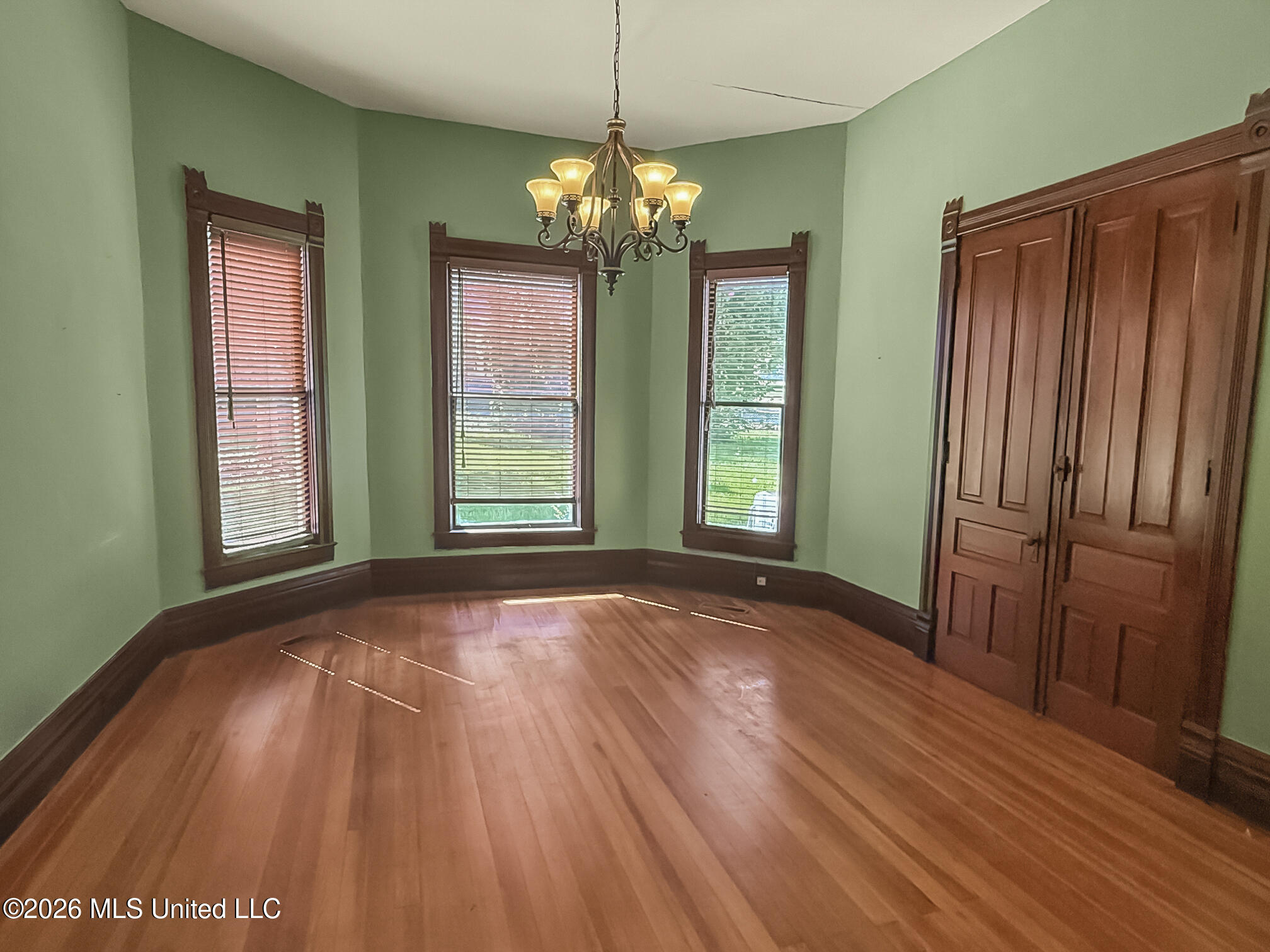 311 W Michigan Avenue Property Photo 17