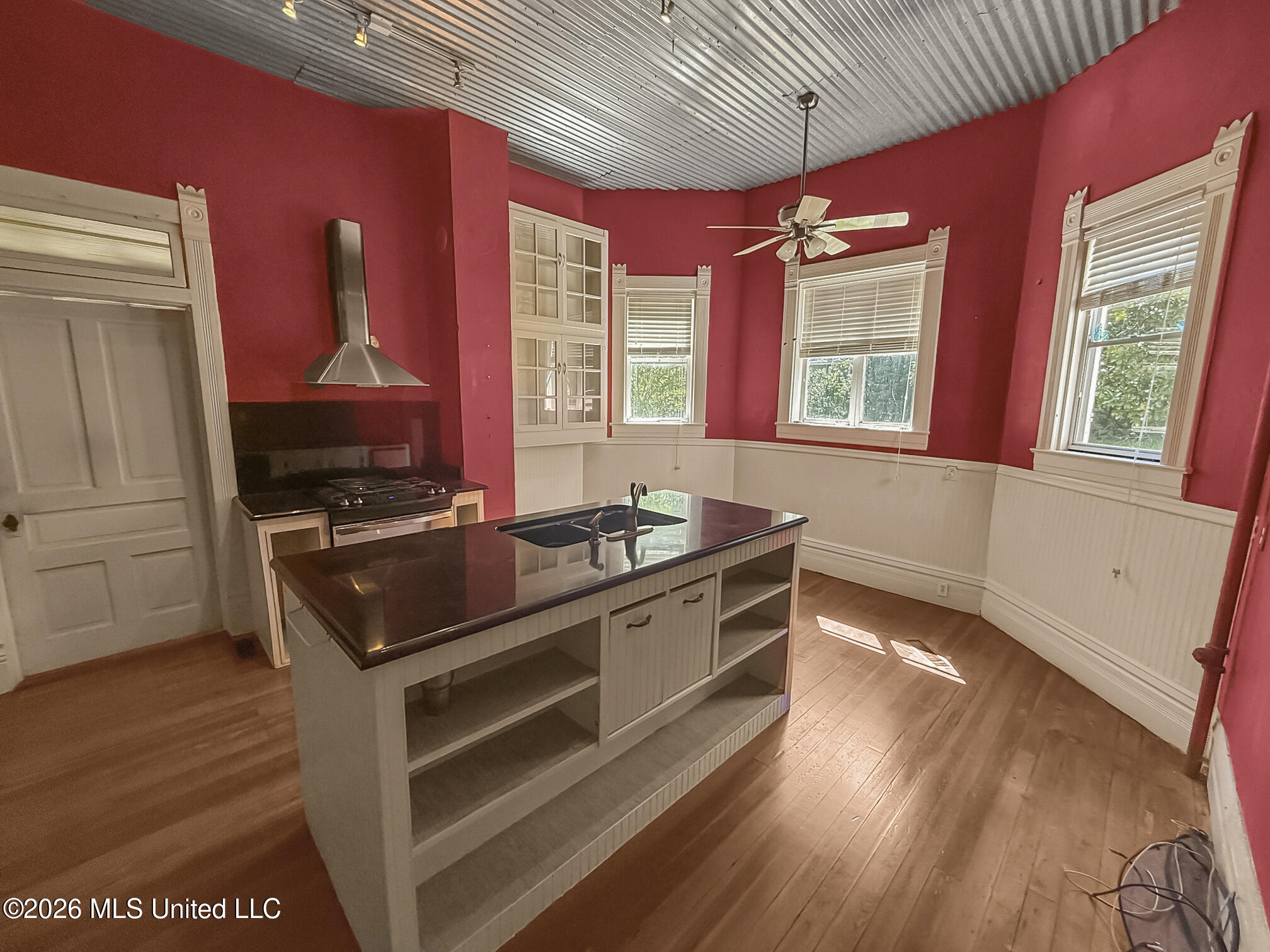 311 W Michigan Avenue Property Photo 20