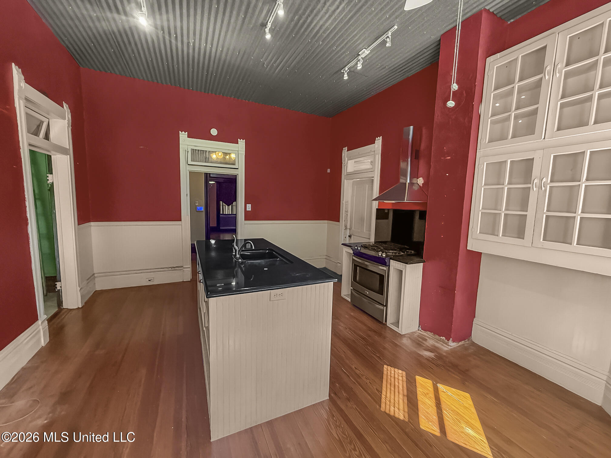 311 W Michigan Avenue Property Photo 21
