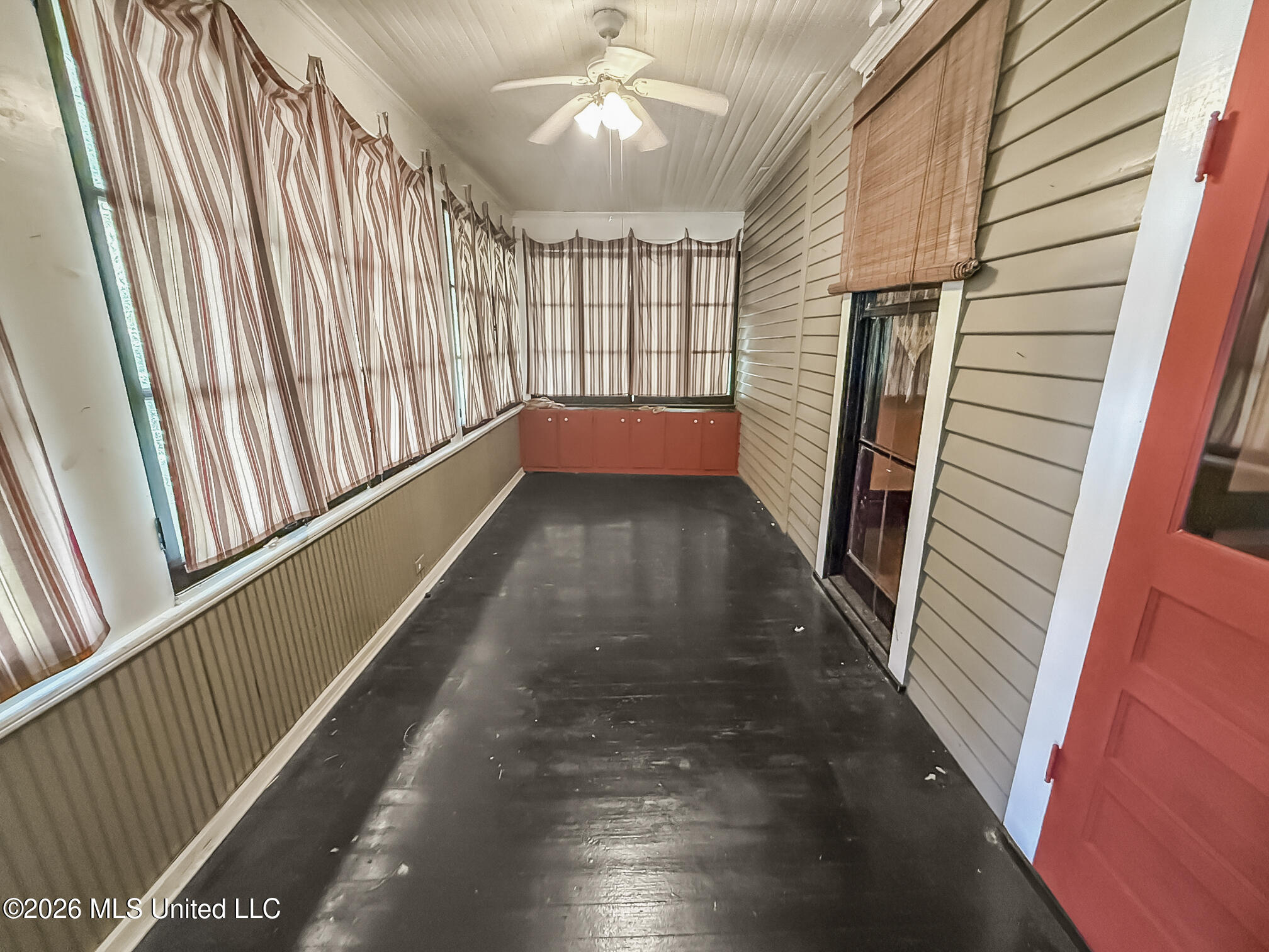 311 W Michigan Avenue Property Photo 25