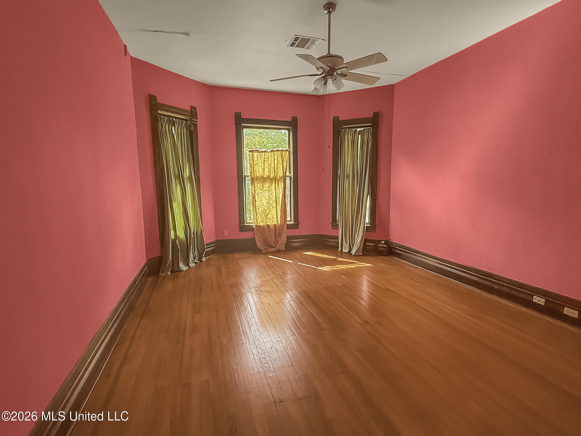 311 W Michigan Avenue Property Photo 29