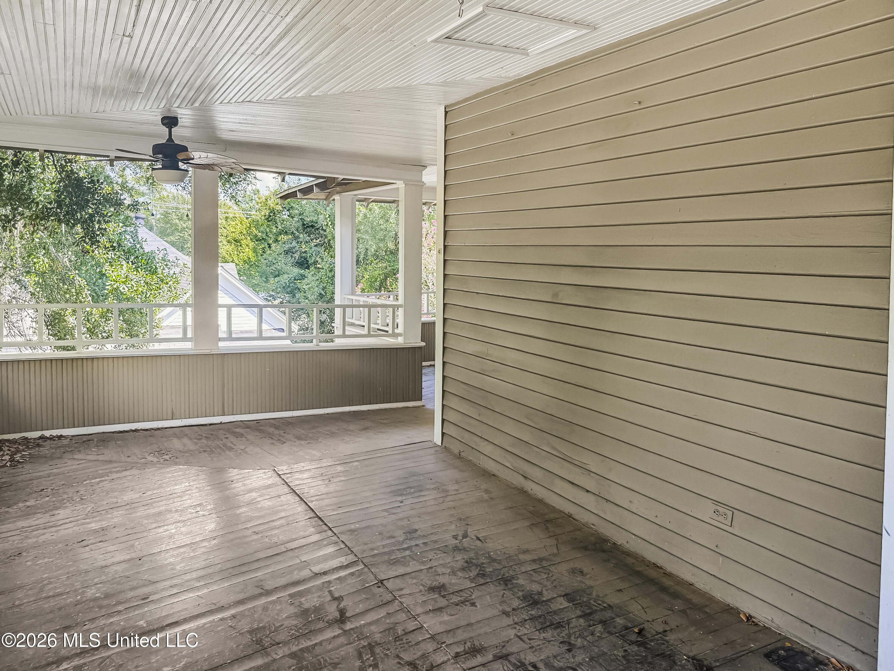 311 W Michigan Avenue Property Photo 34