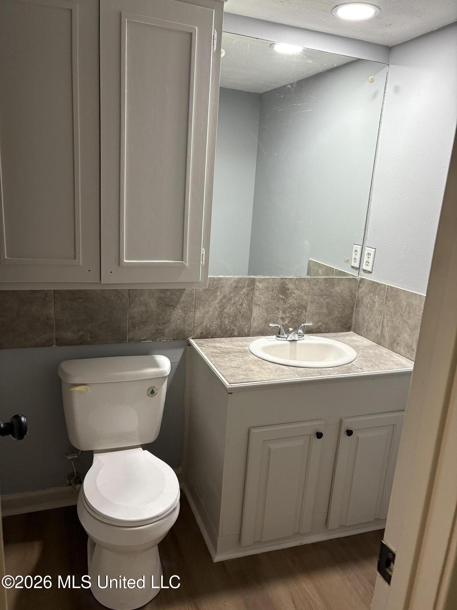1241 Wooddell Drive Property Photo 8