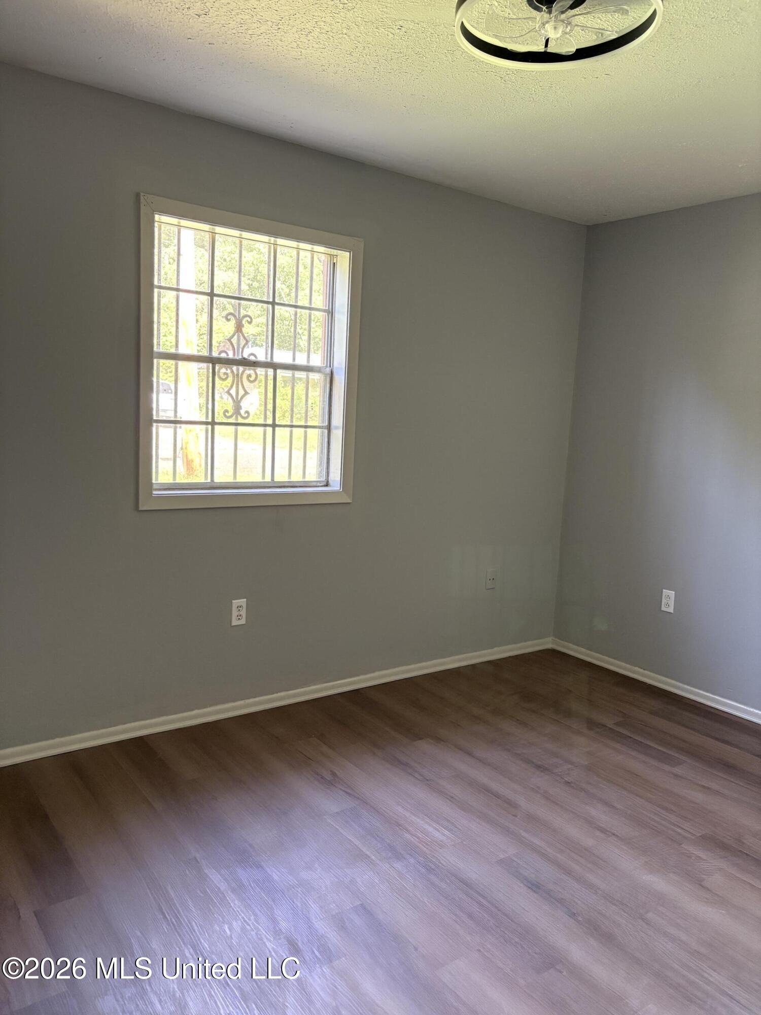 1241 Wooddell Drive Property Photo 10