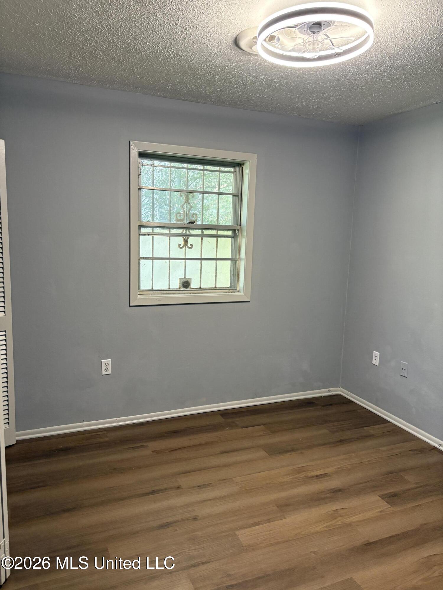 1241 Wooddell Drive Property Photo 11