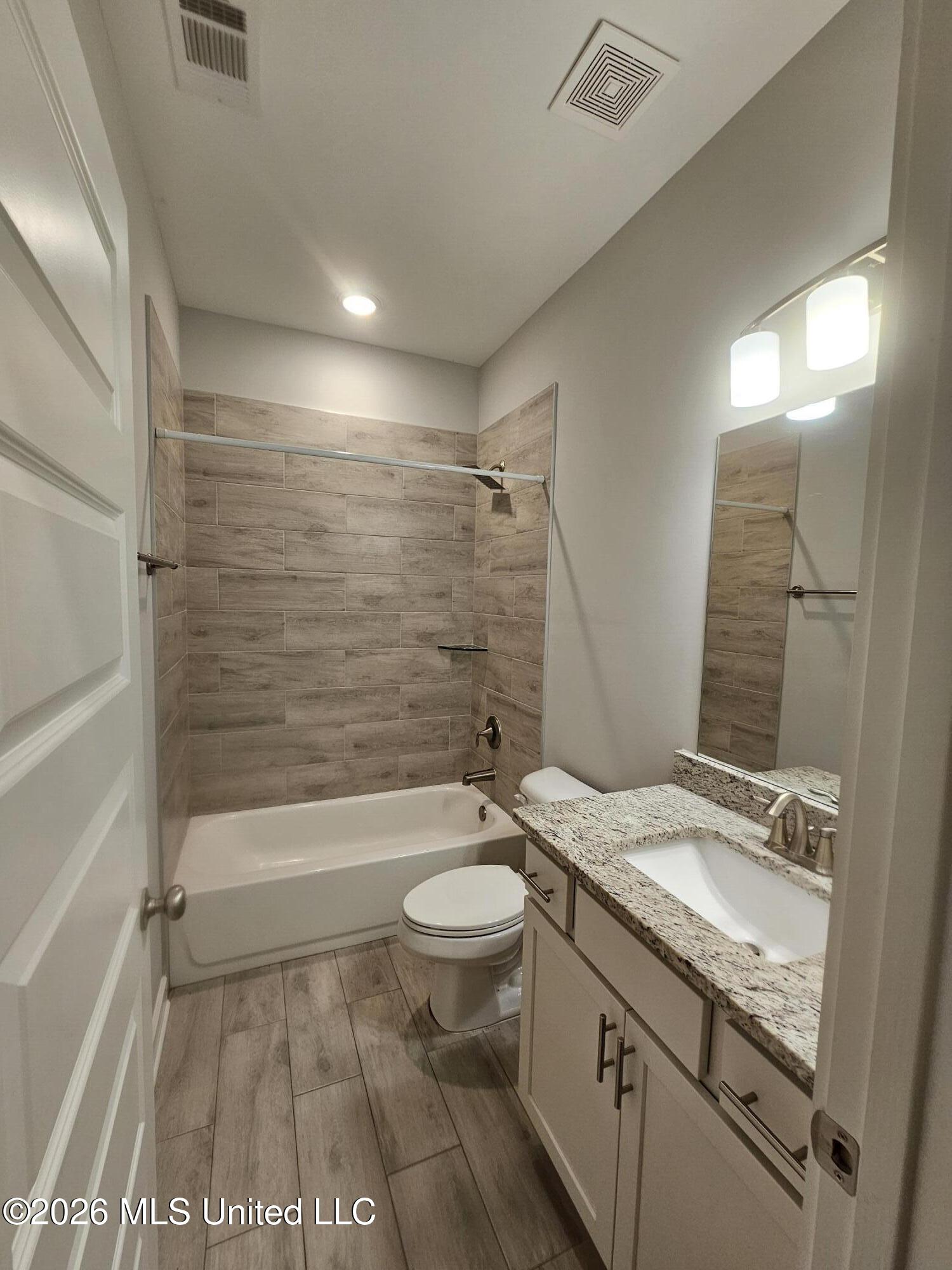 7175 E Harrier Drive Property Photo 3