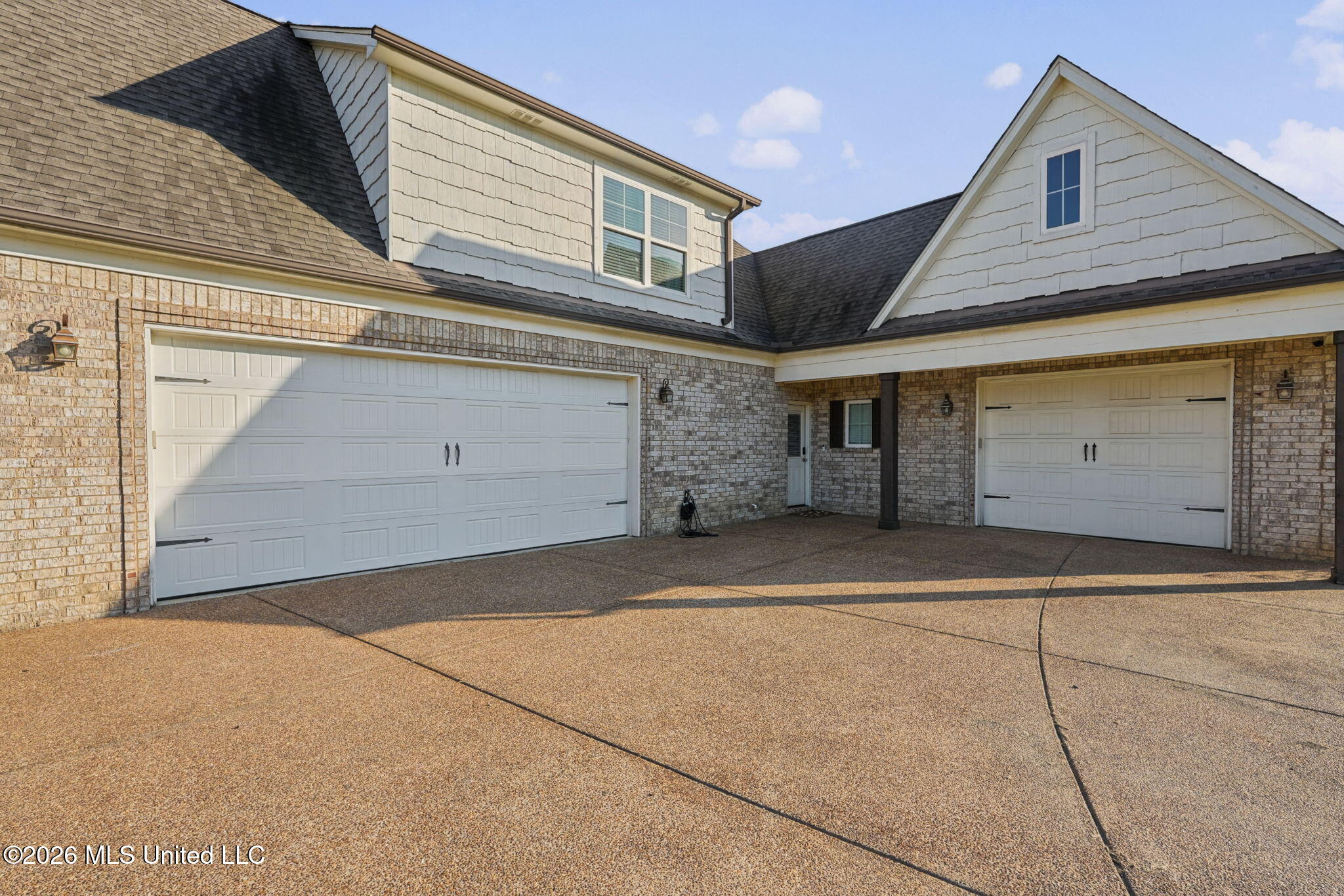 3665 Flat Rock Drive Property Photo 5