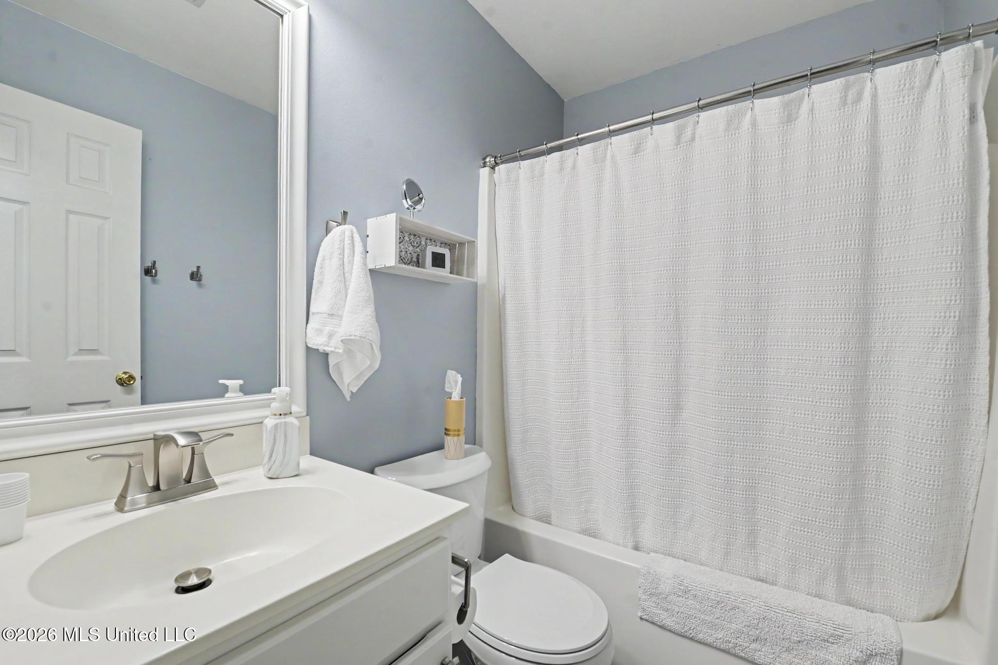 757 Waters View Drive Property Photo 38
