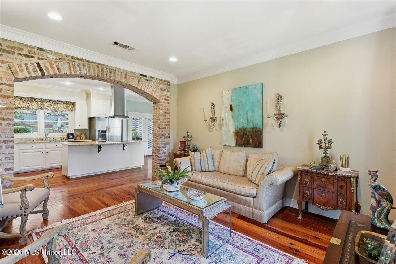 31 Polo Drive Property Photo 4