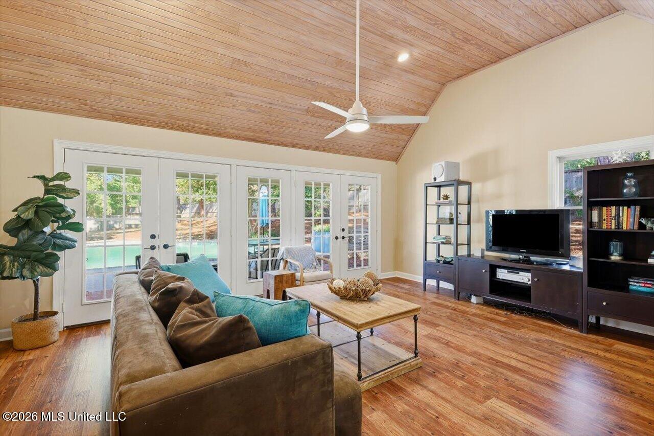 31 Polo Drive Property Photo 32