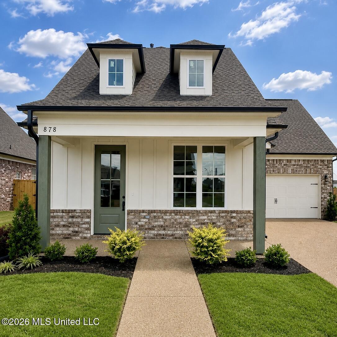 498 Sunflower Street Property Photo 1