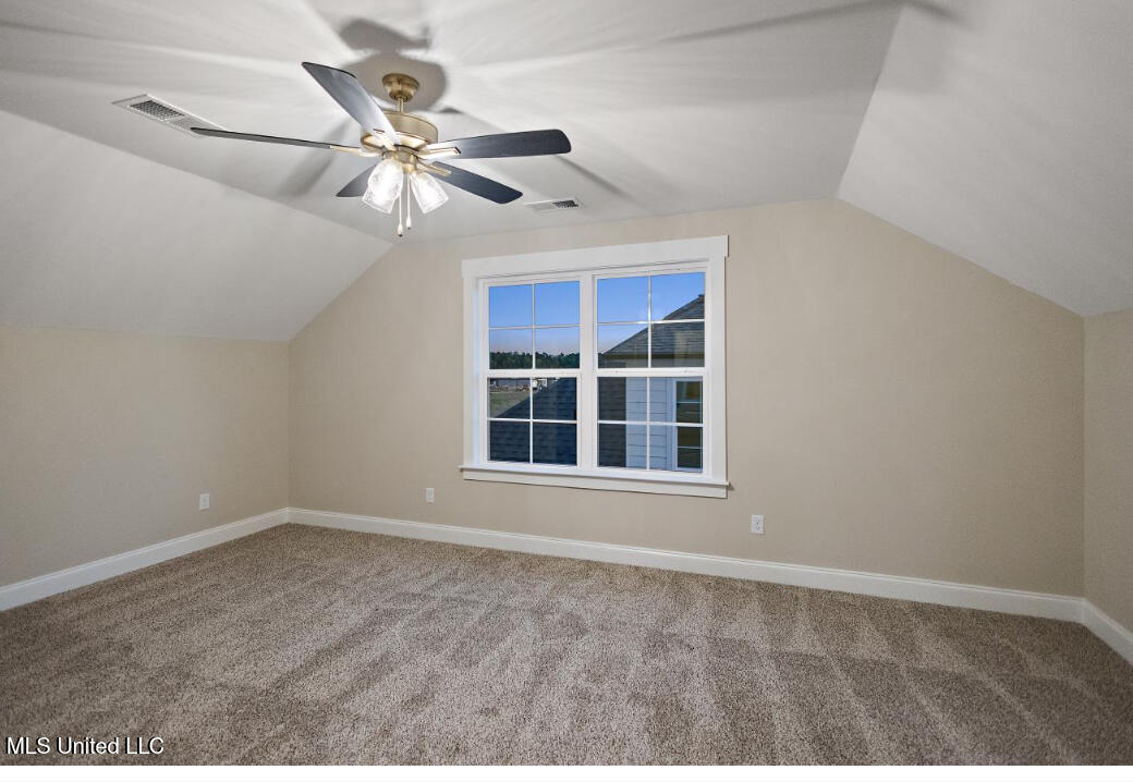 498 Sunflower Street Property Photo 21
