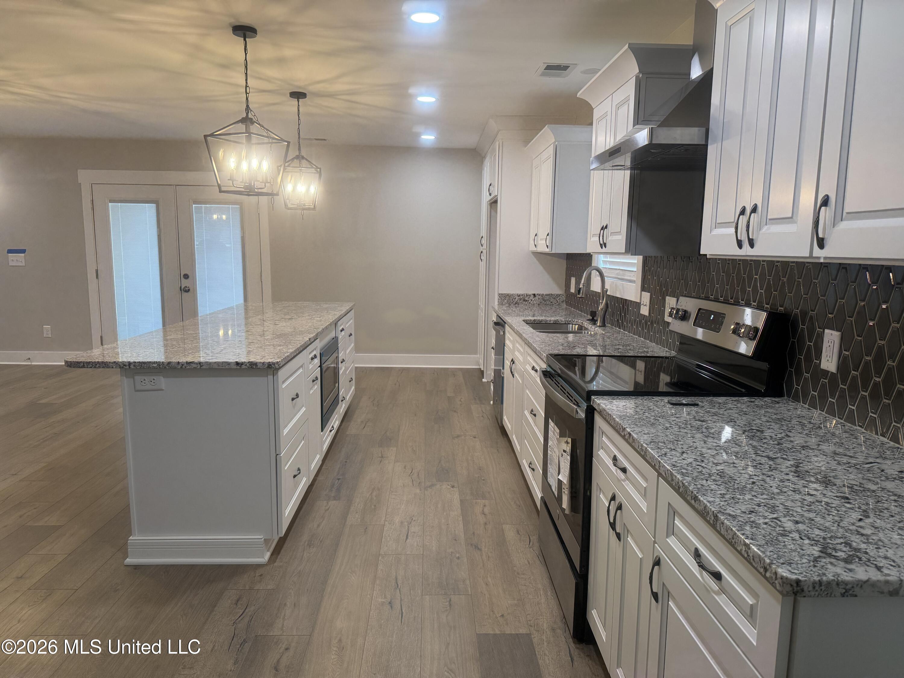 538 Pin Oak Point Property Photo 9