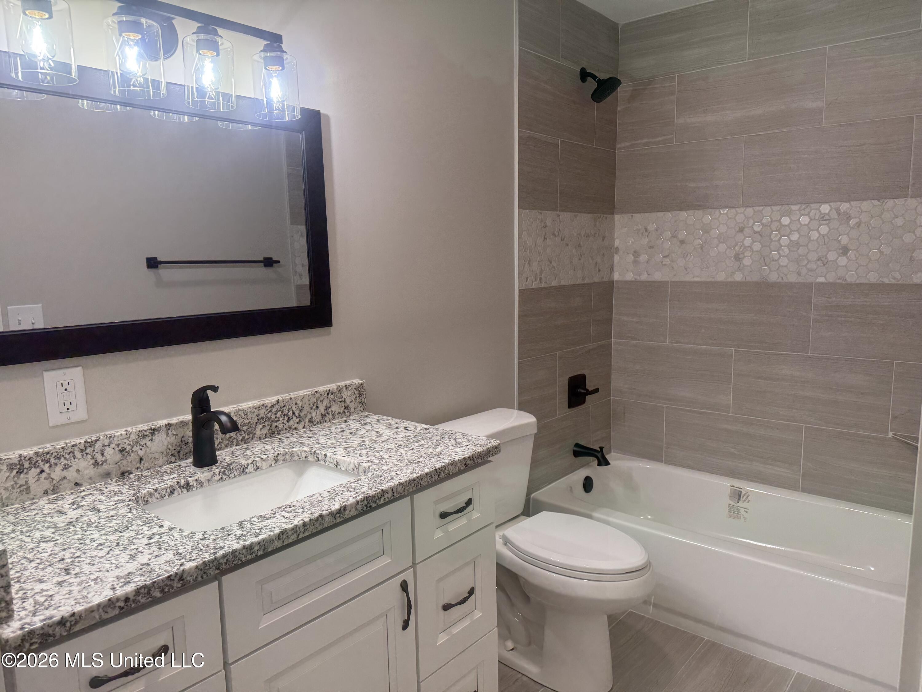 538 Pin Oak Point Property Photo 15