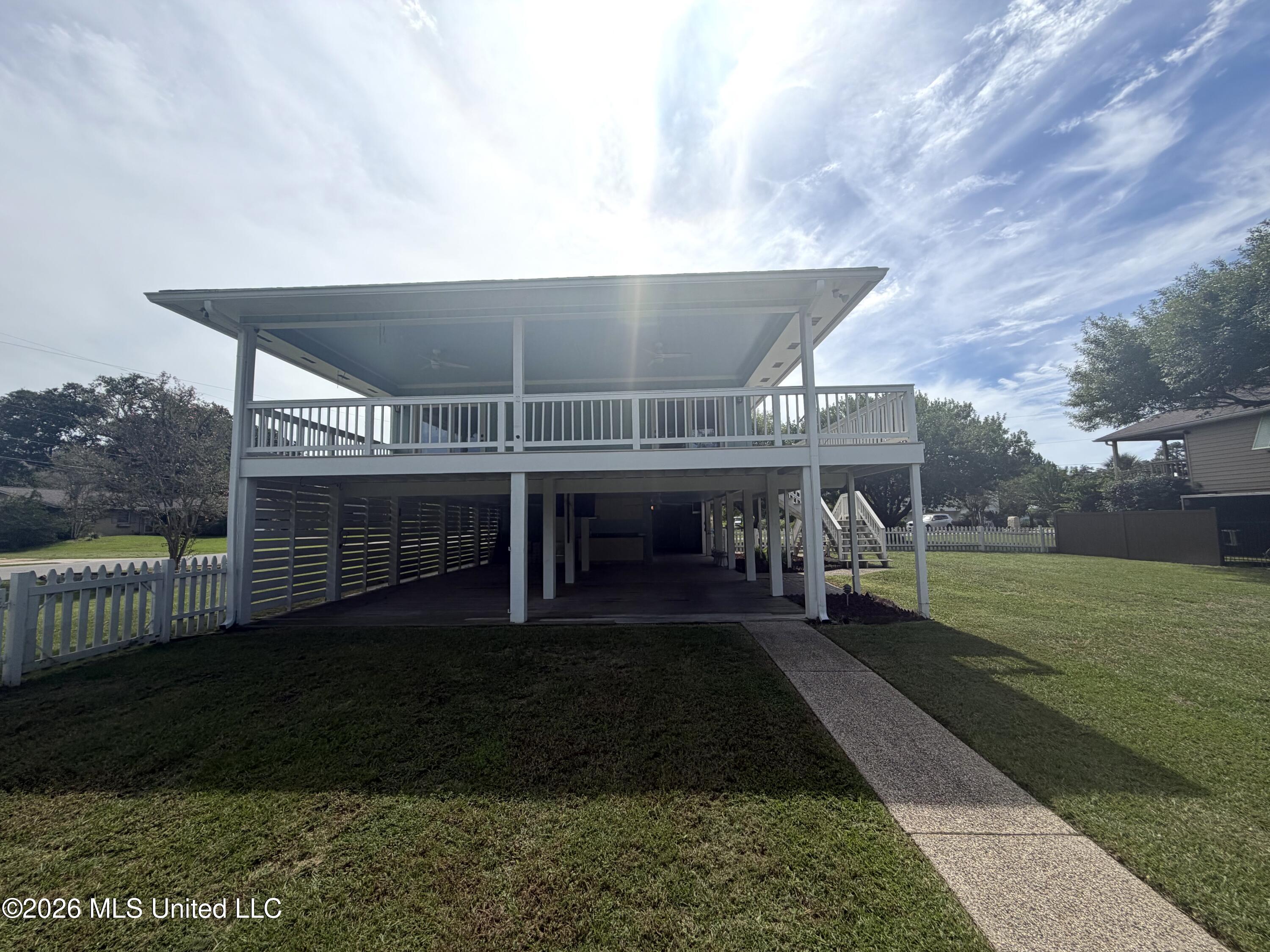11562 Otto Avenue Property Photo 1