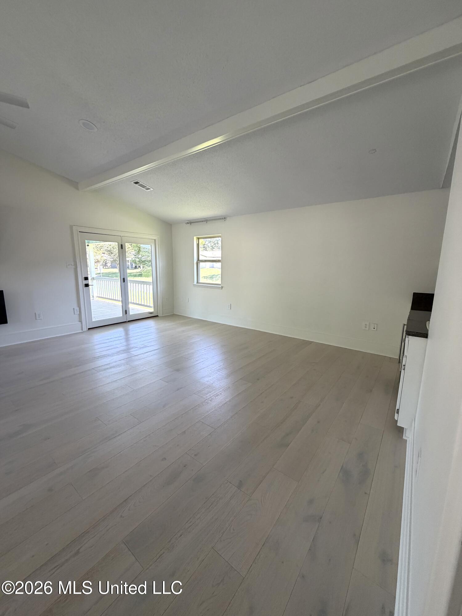 11562 Otto Avenue Property Photo 6