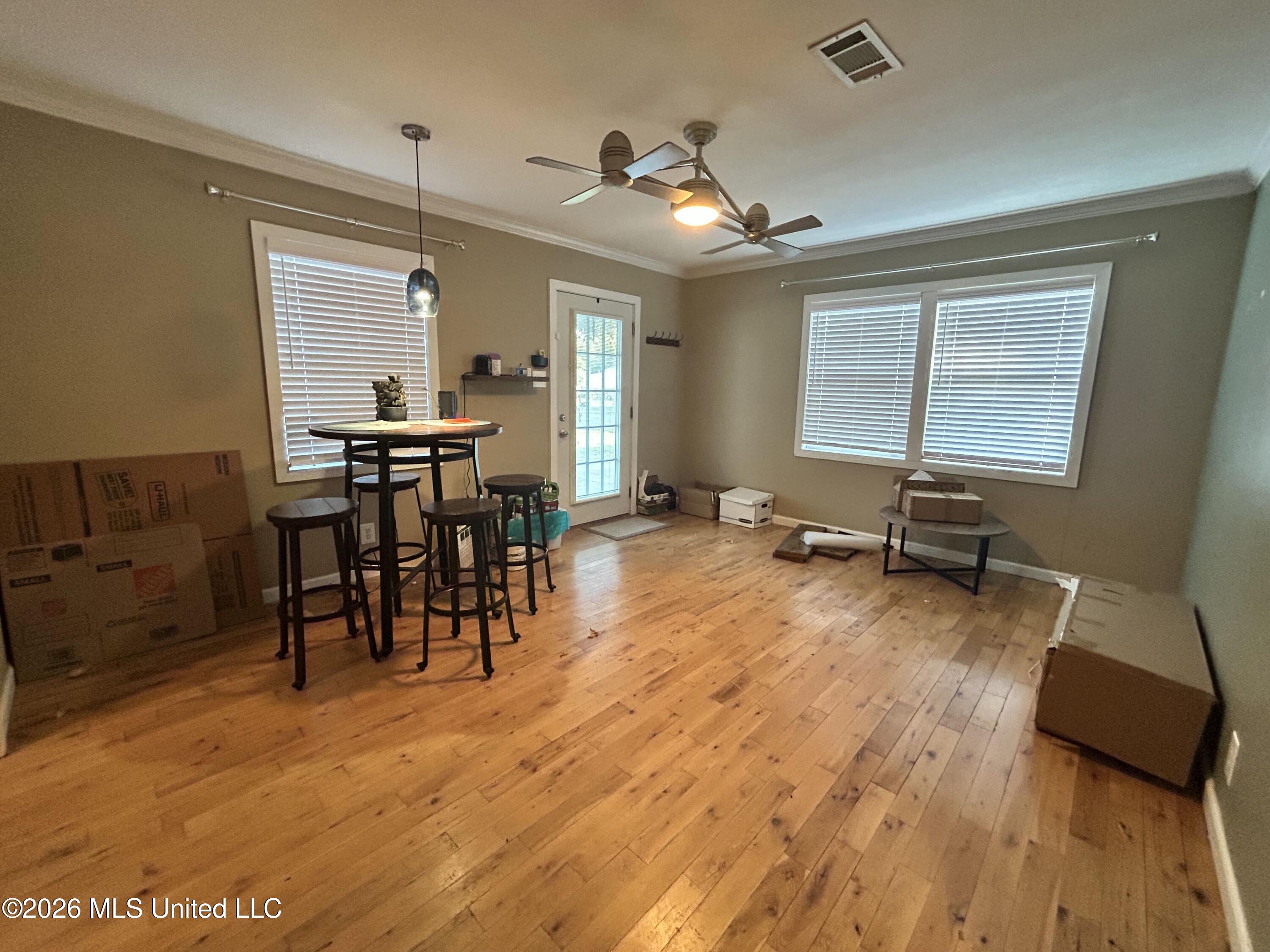 179 Dahlia Street Property Photo 16