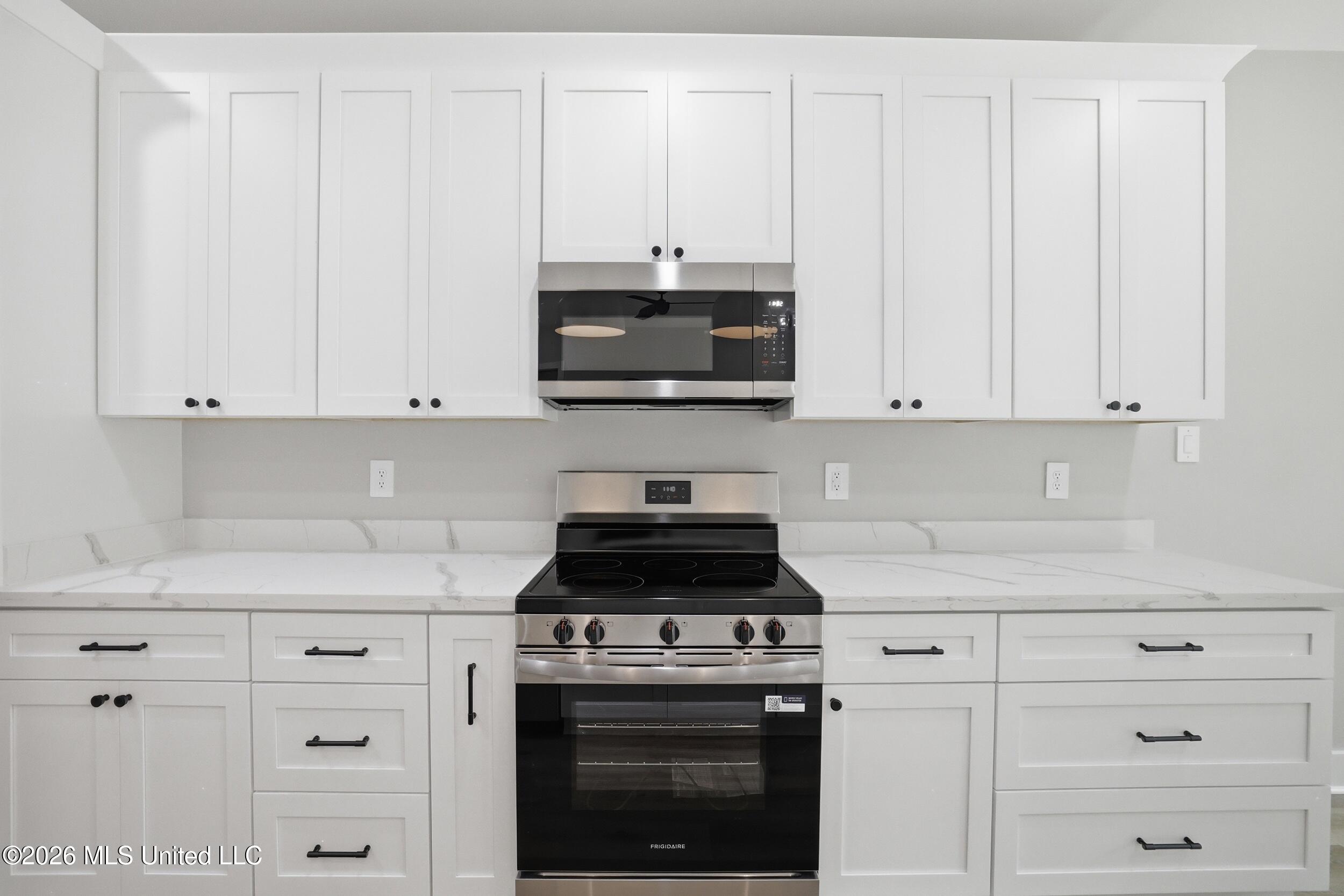 11068 Shorecrest Road Property Photo 6