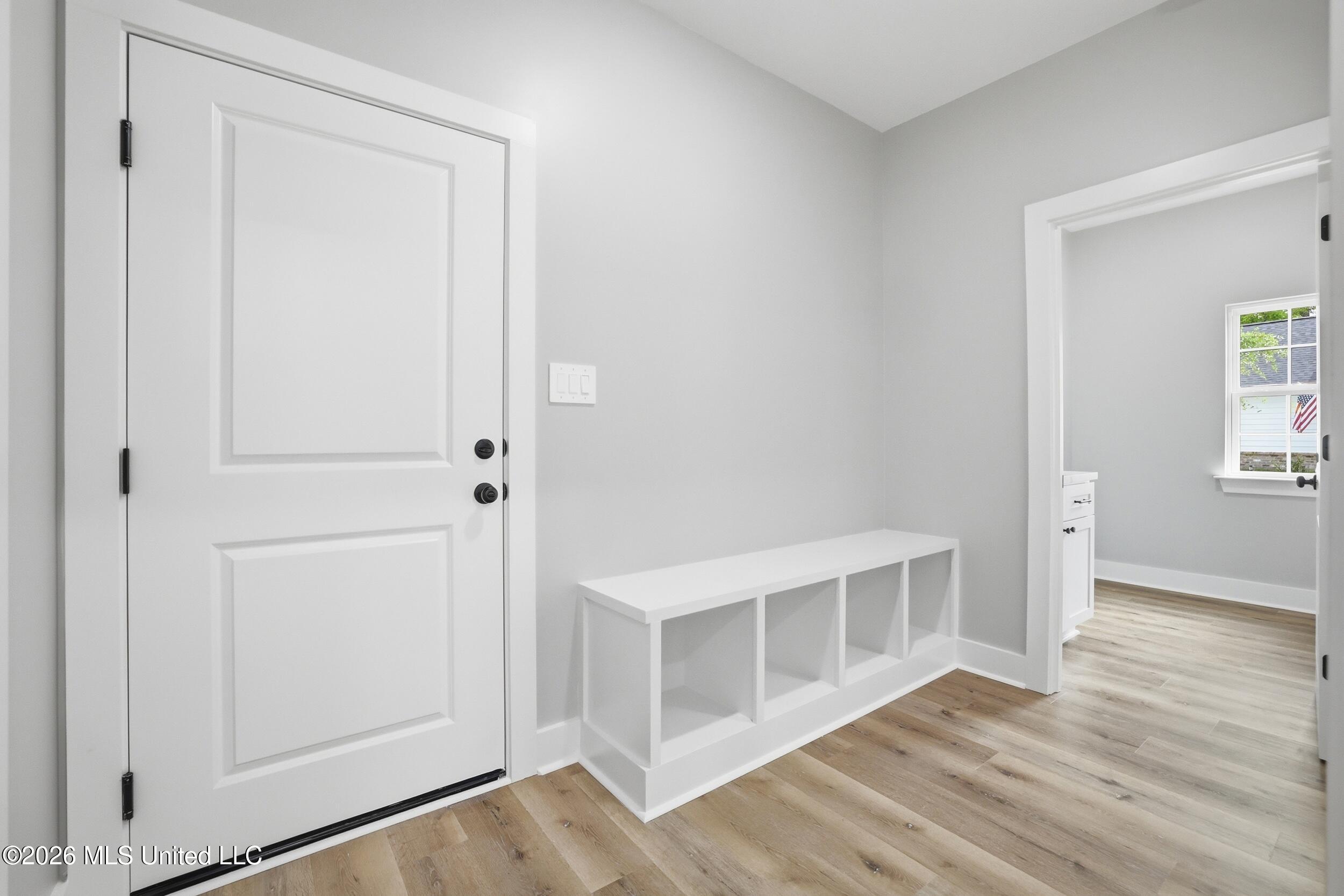 11068 Shorecrest Road Property Photo 7