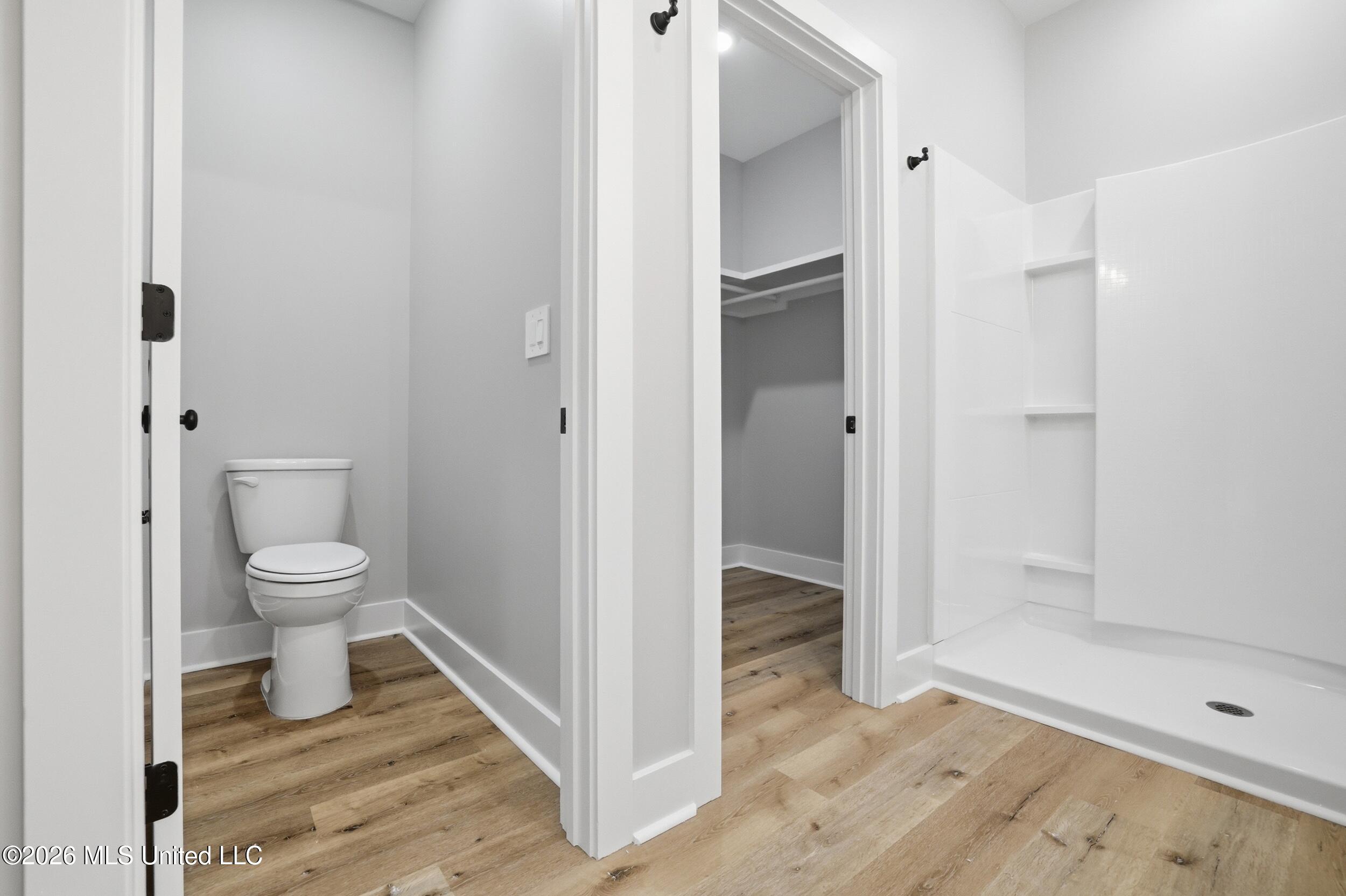 11068 Shorecrest Road Property Photo 12