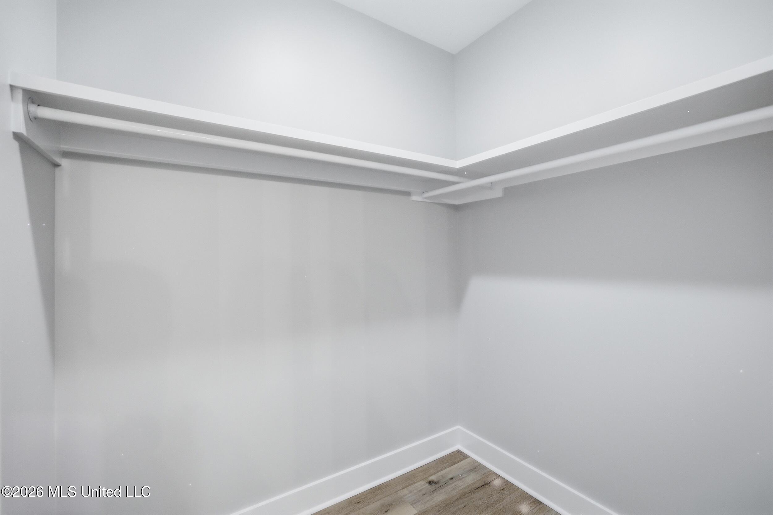 11068 Shorecrest Road Property Photo 13