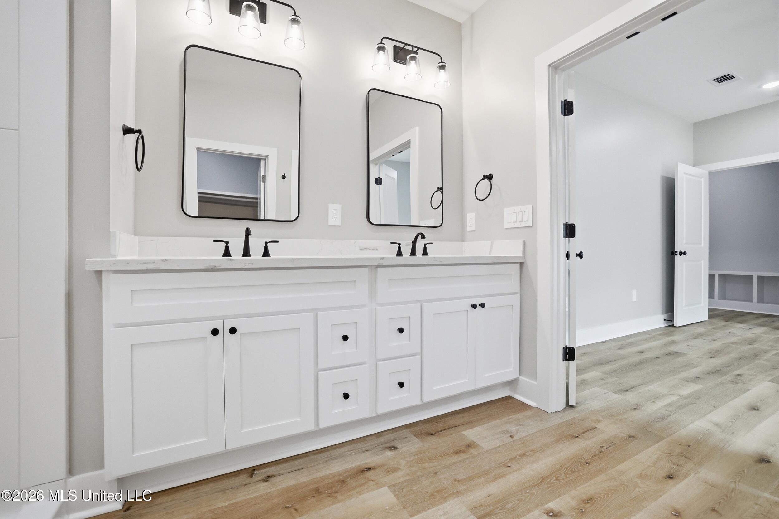 11068 Shorecrest Road Property Photo 14