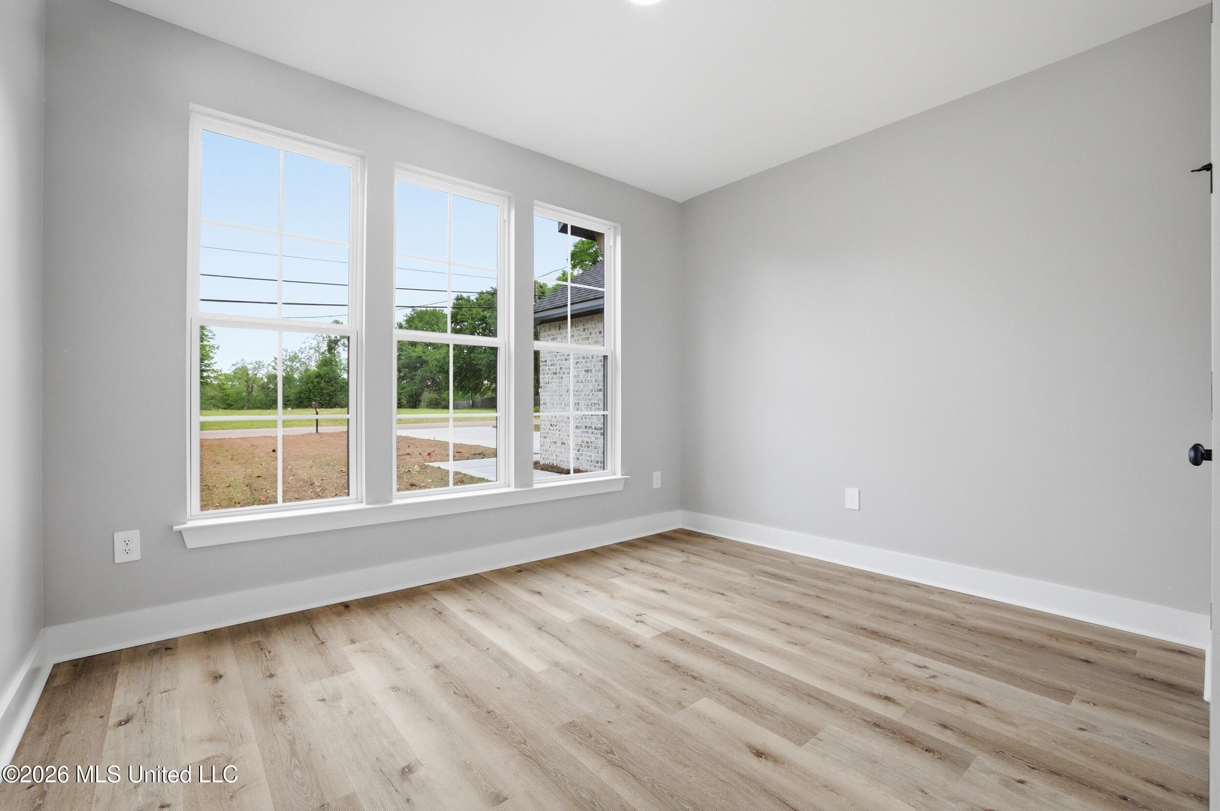 11068 Shorecrest Road Property Photo 15