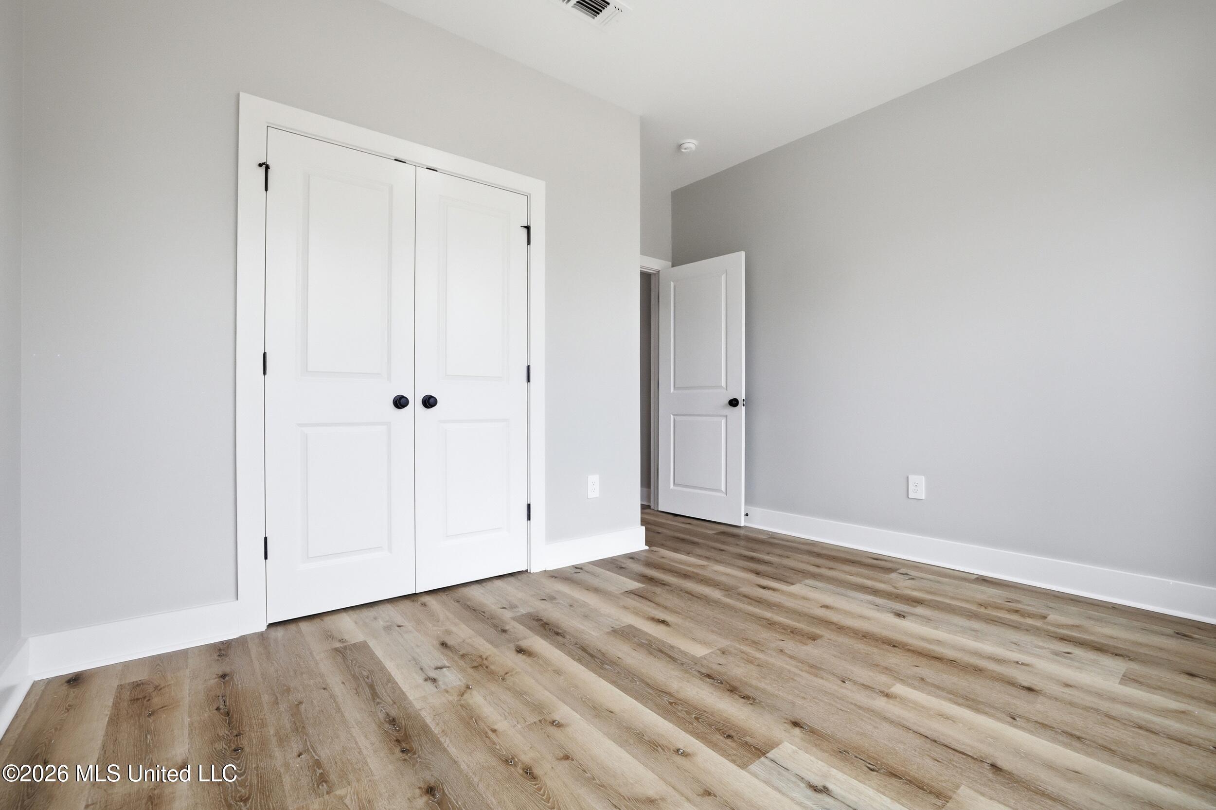 11068 Shorecrest Road Property Photo 16