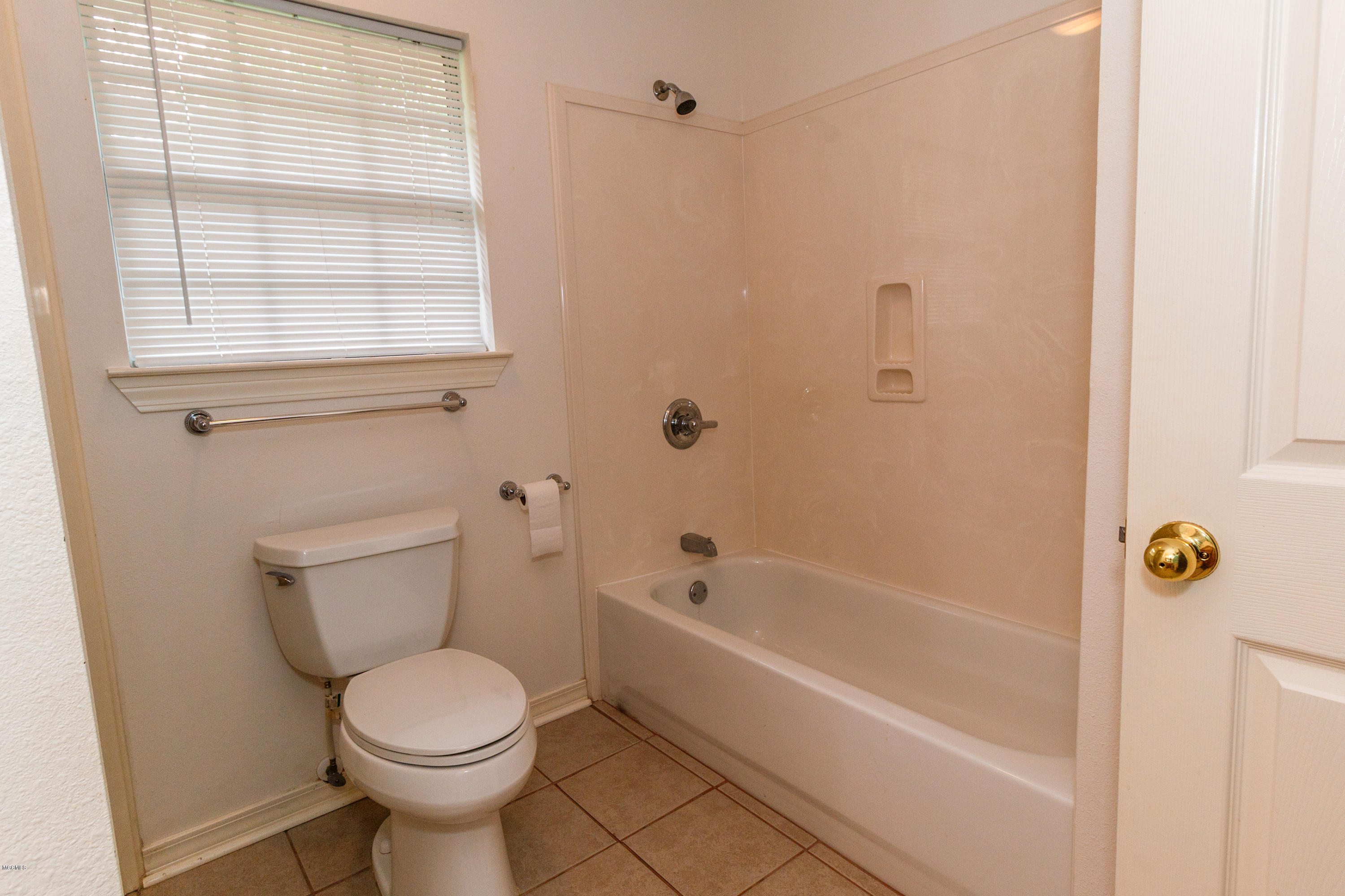 701 Lewis Avenue Property Photo 10