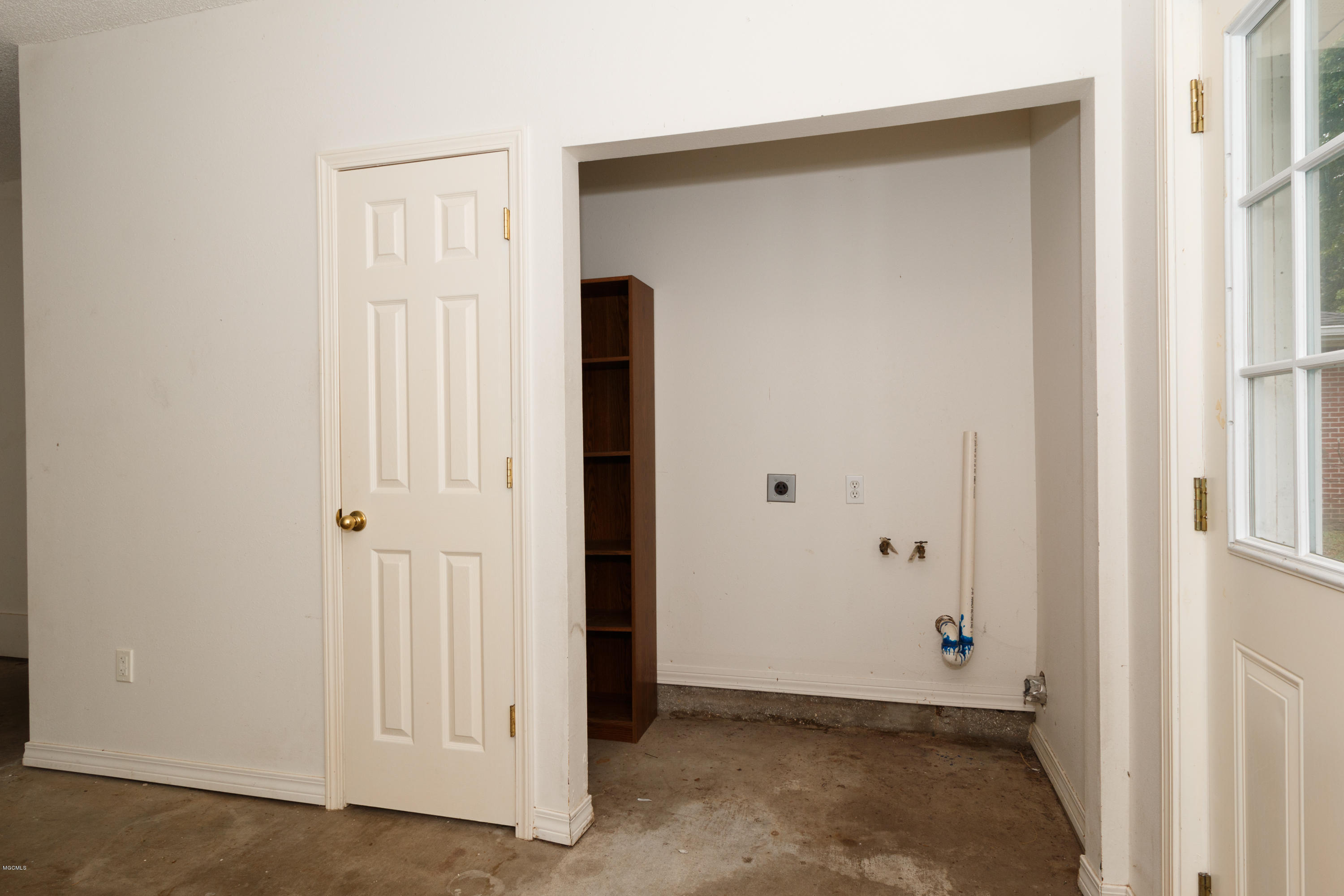 701 Lewis Avenue Property Photo 14