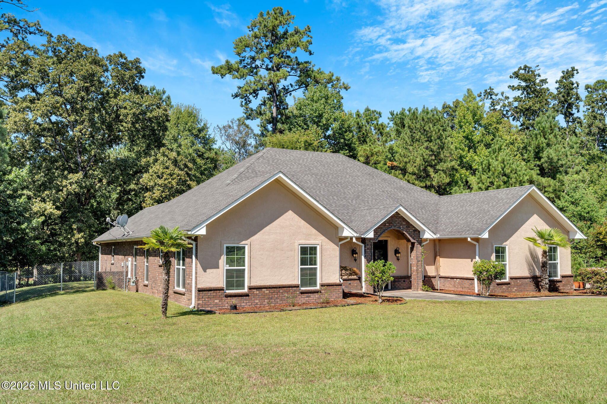115 Village Lane Property Photo 3