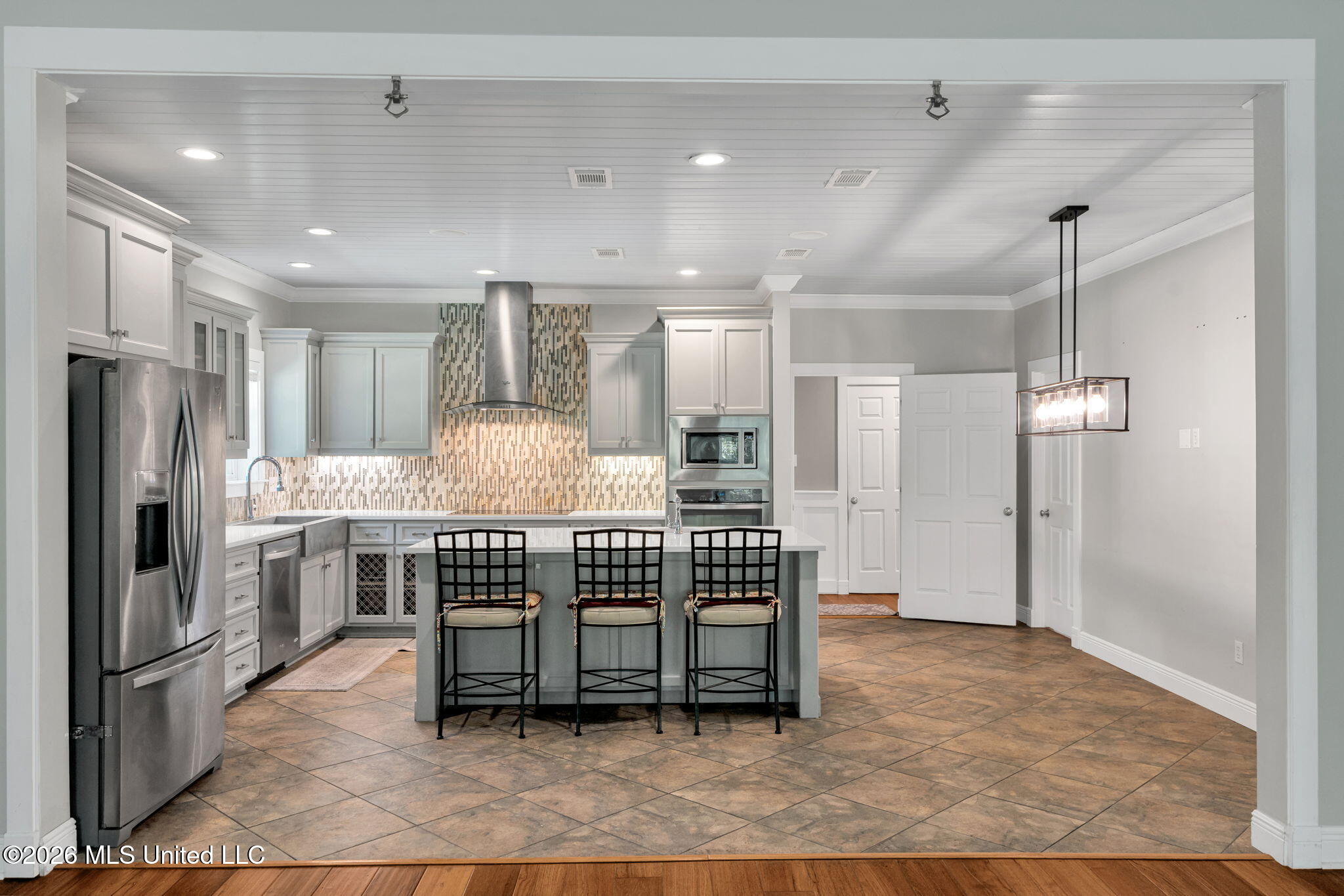 115 Village Lane Property Photo 15