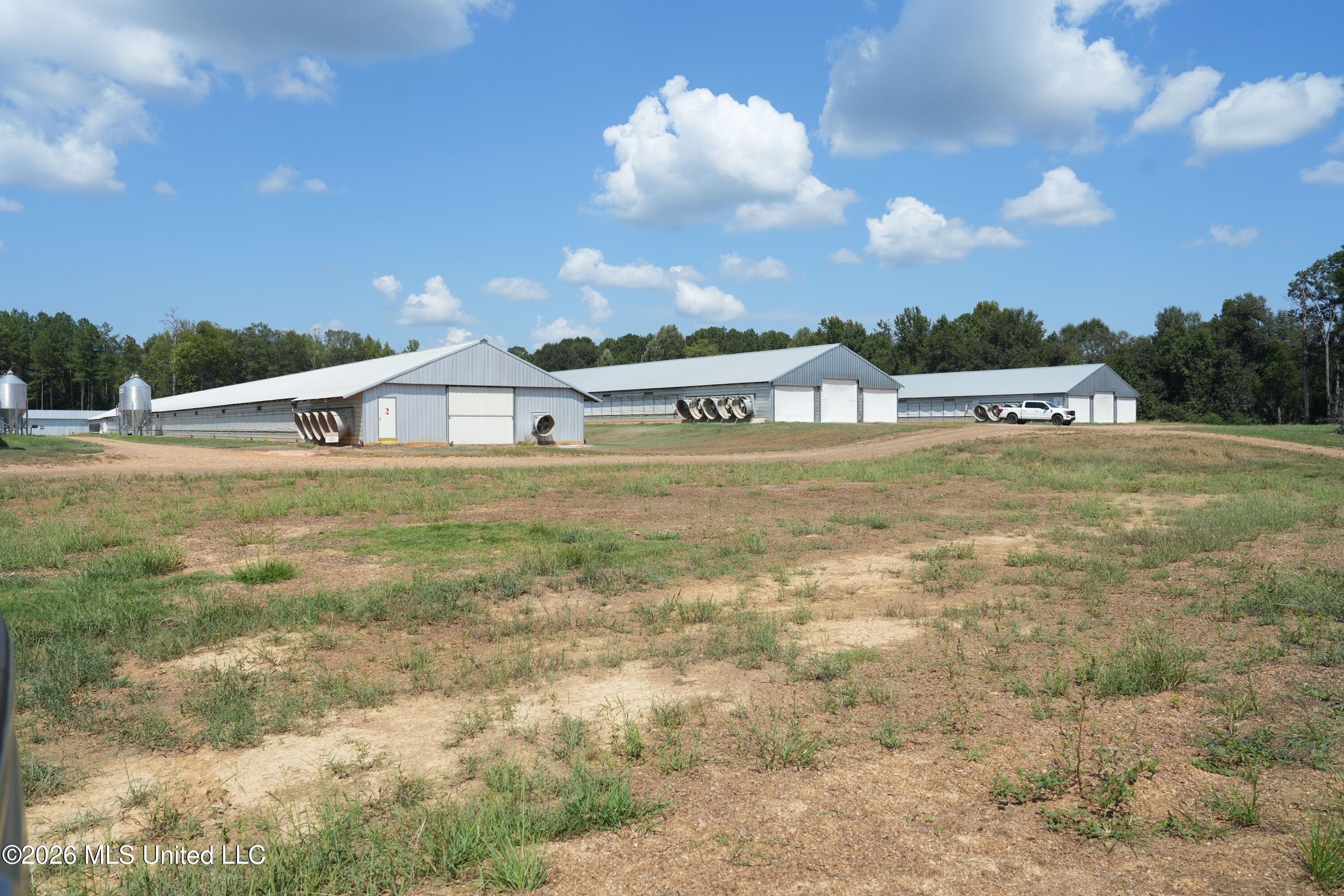 300 Center Crossing Road Property Photo 3