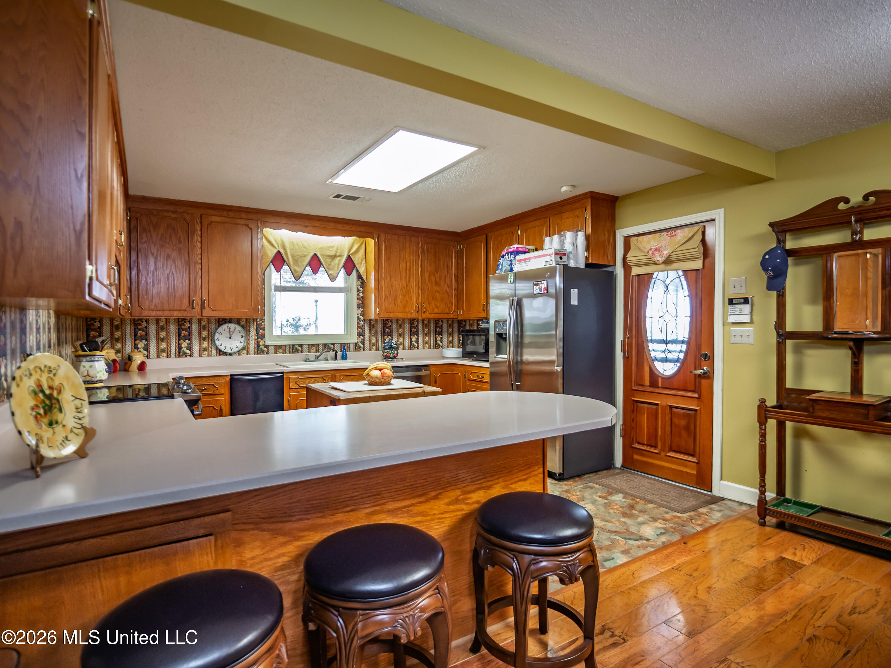 483 Lake Drive Property Photo 1
