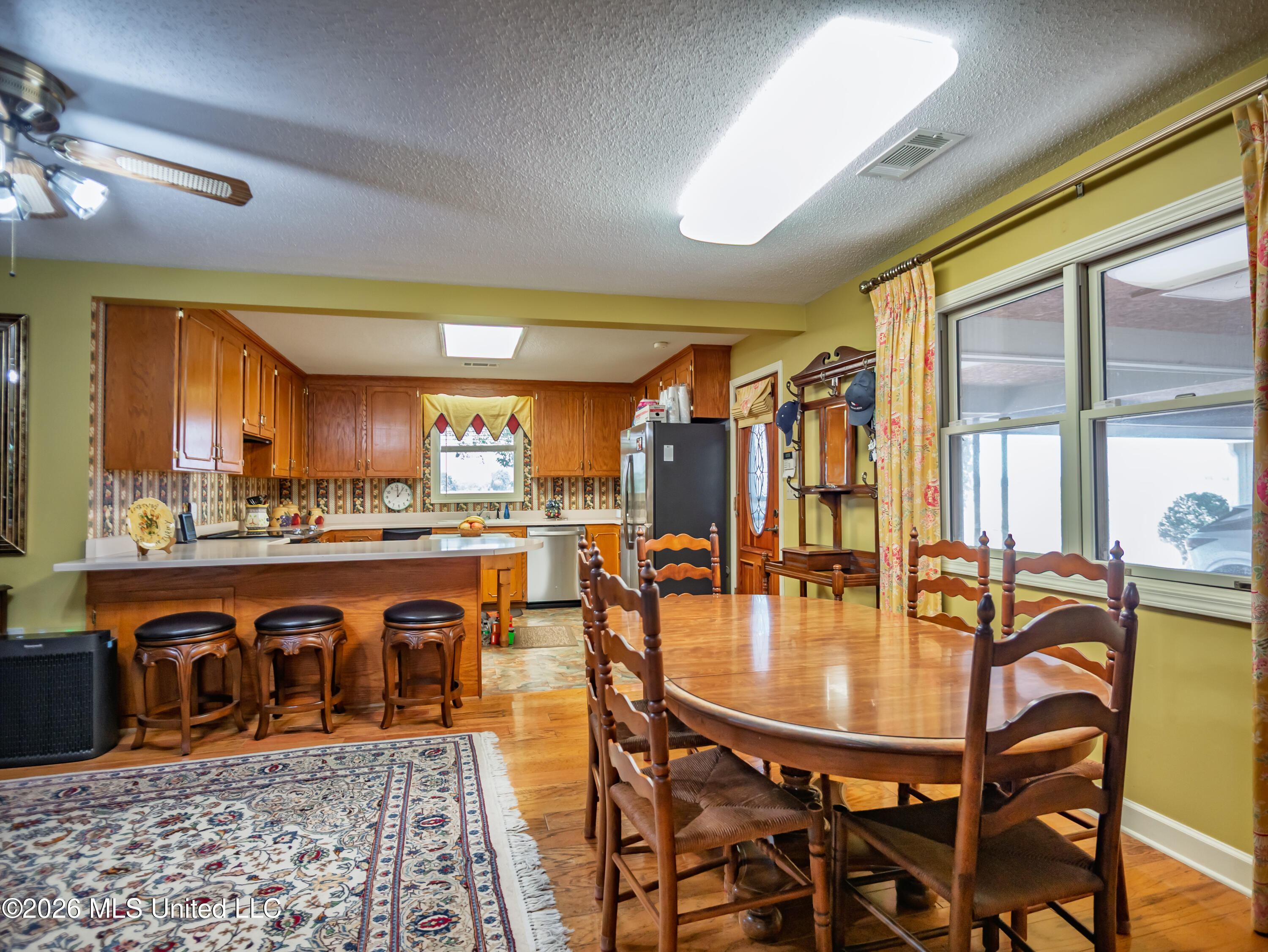 483 Lake Drive Property Photo 7