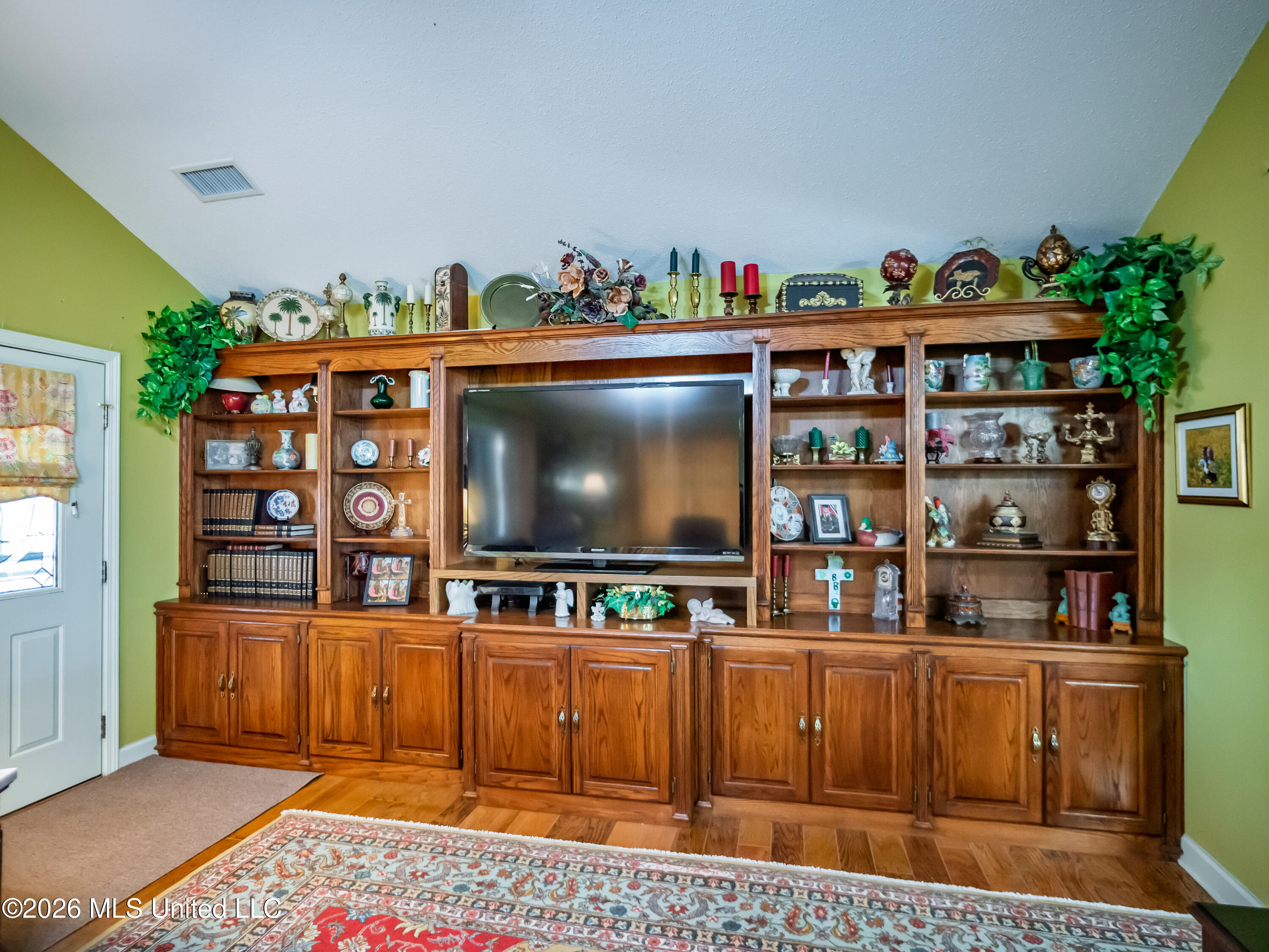 483 Lake Drive Property Photo 14