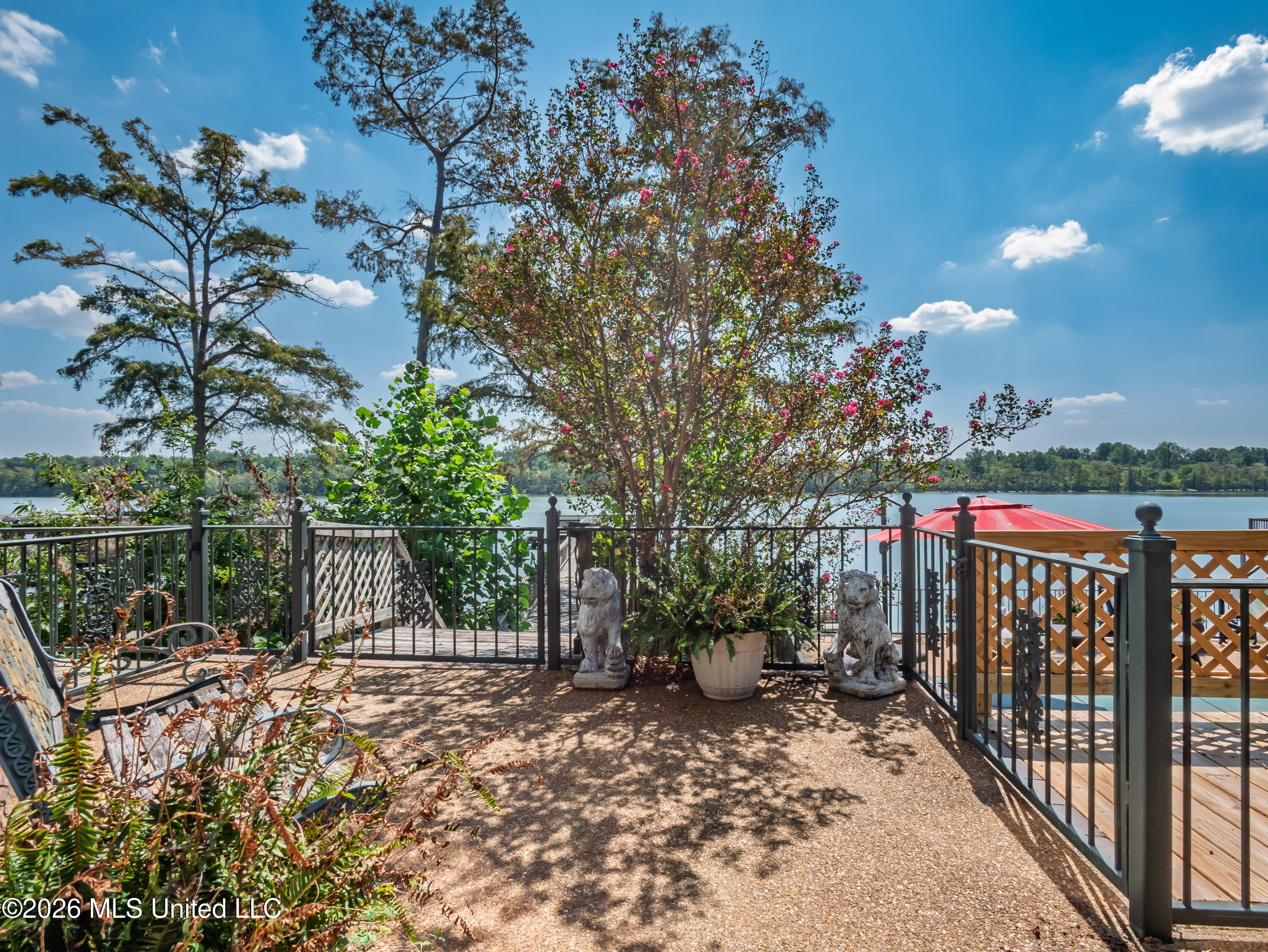 483 Lake Drive Property Photo 33