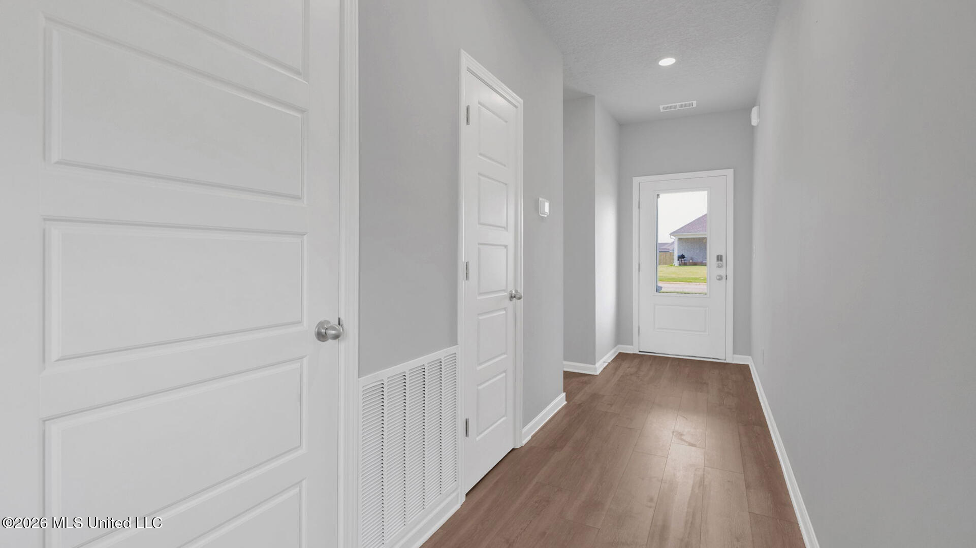 8160 Bankhead Drive Property Photo 2