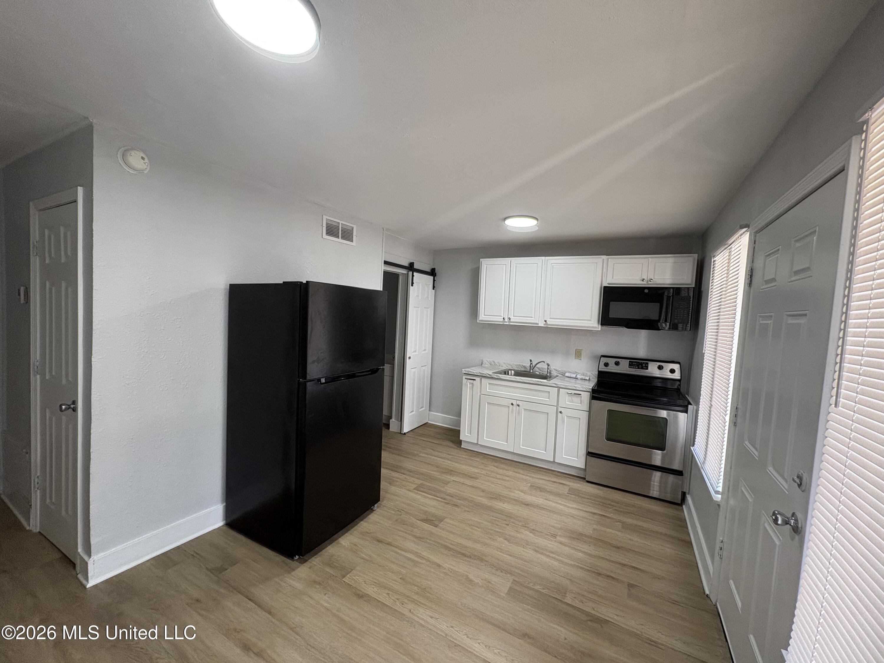 511 32nd Street Property Photo 4