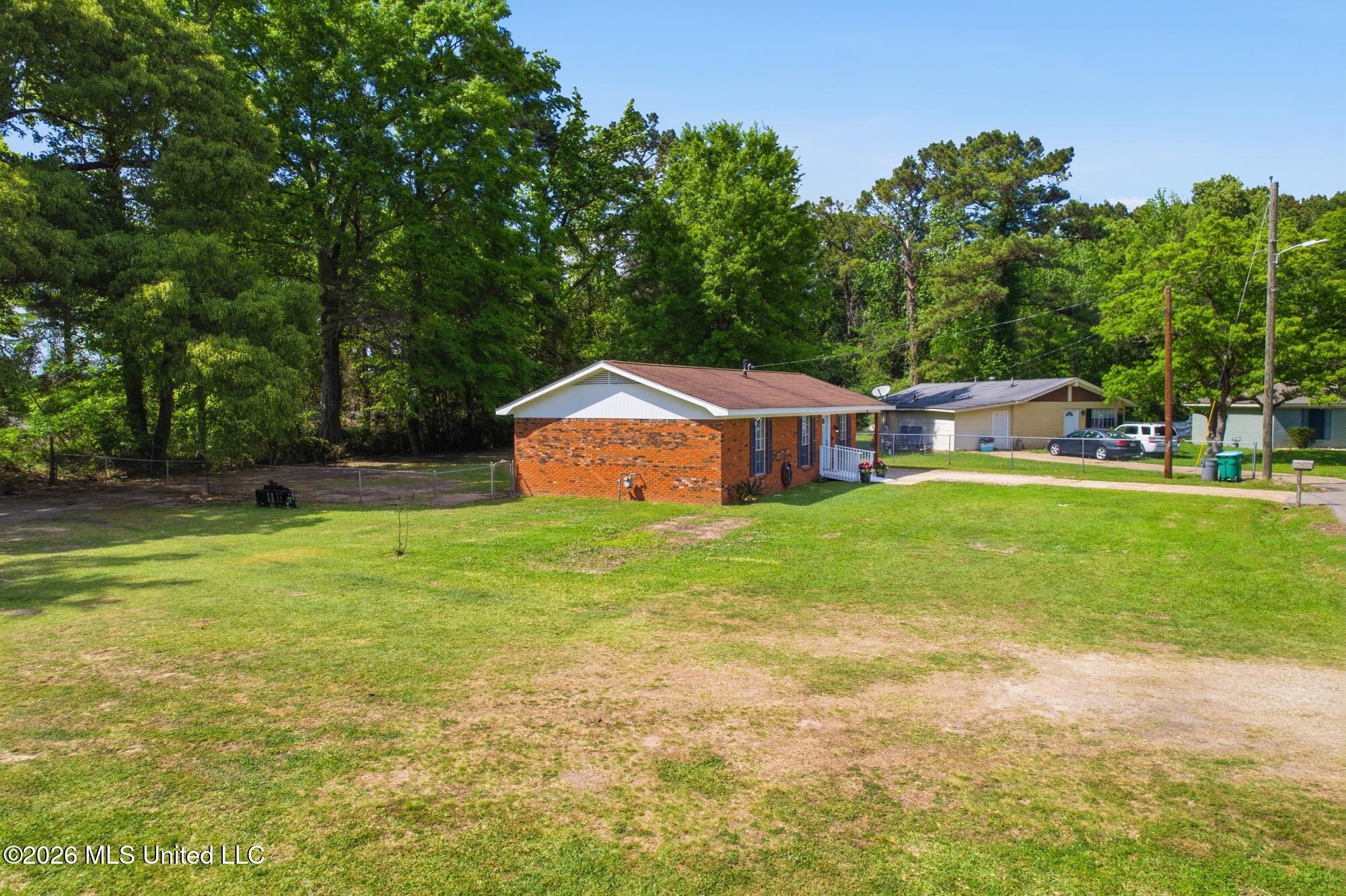 205 Woodside Drive Property Photo 9