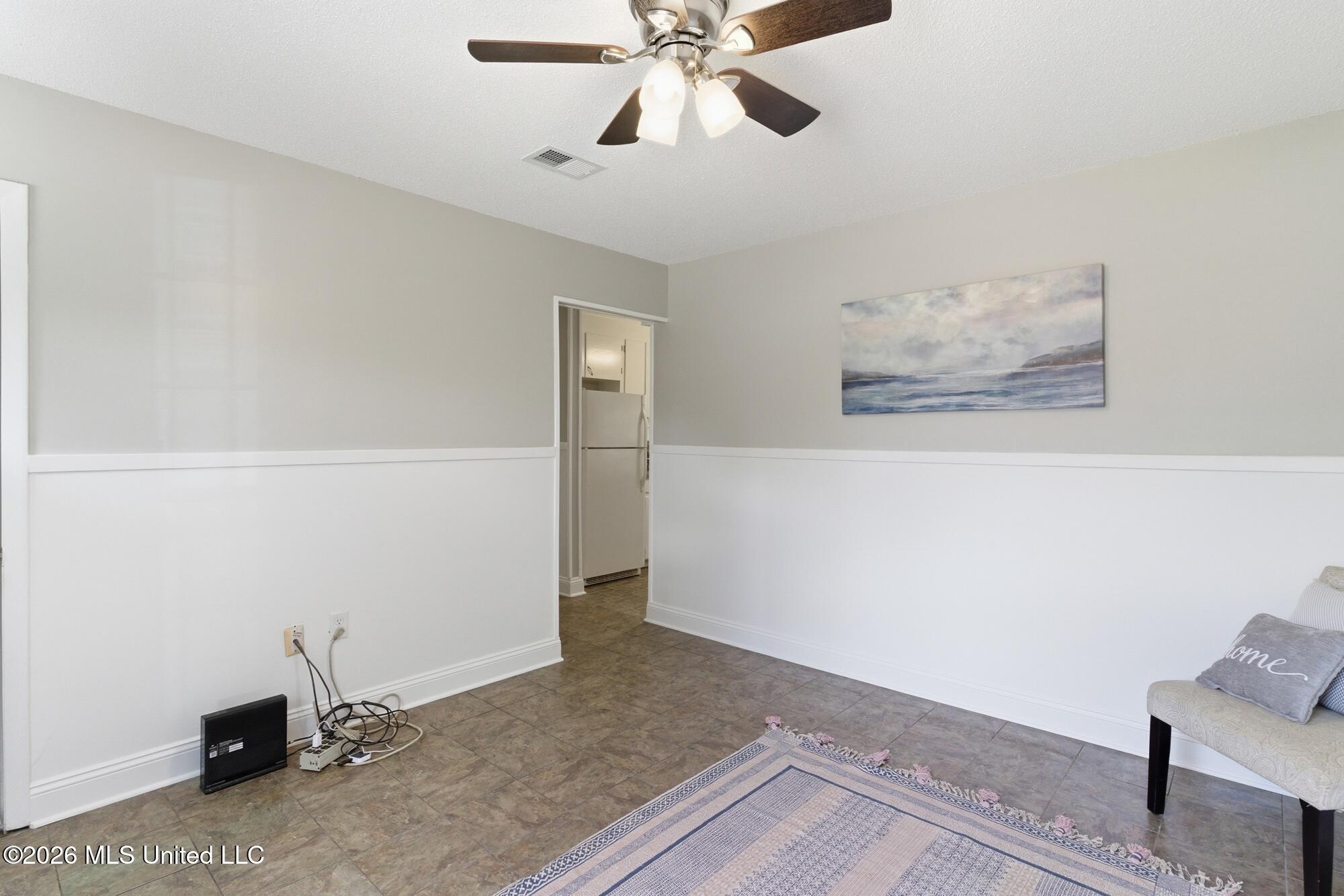 205 Woodside Drive Property Photo 11