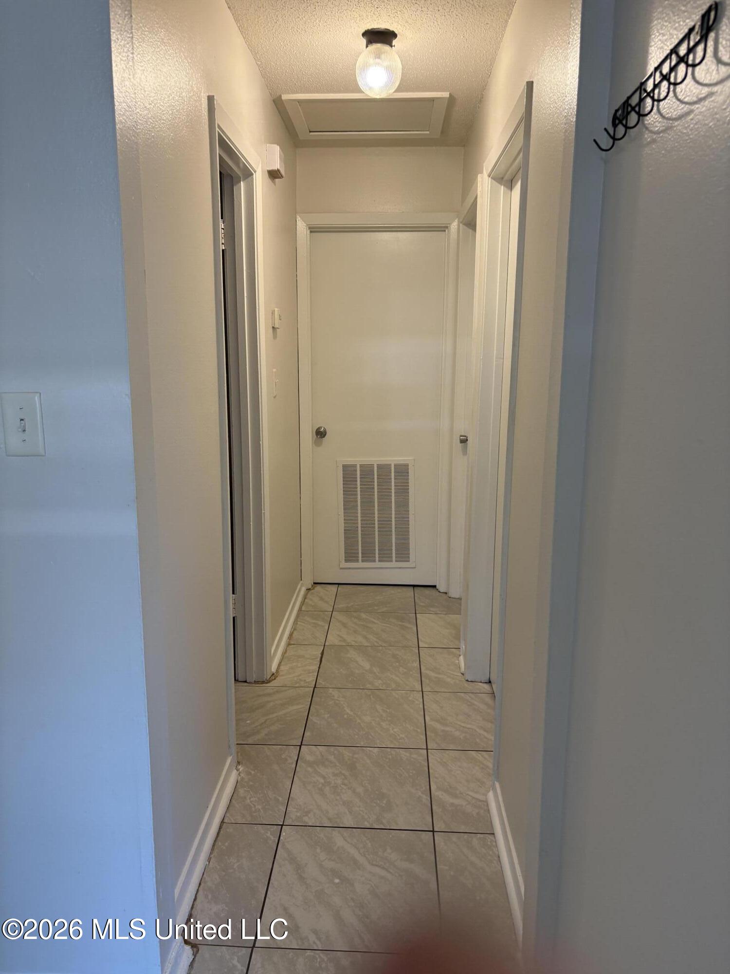 209 Lawler Avenue Property Photo 10
