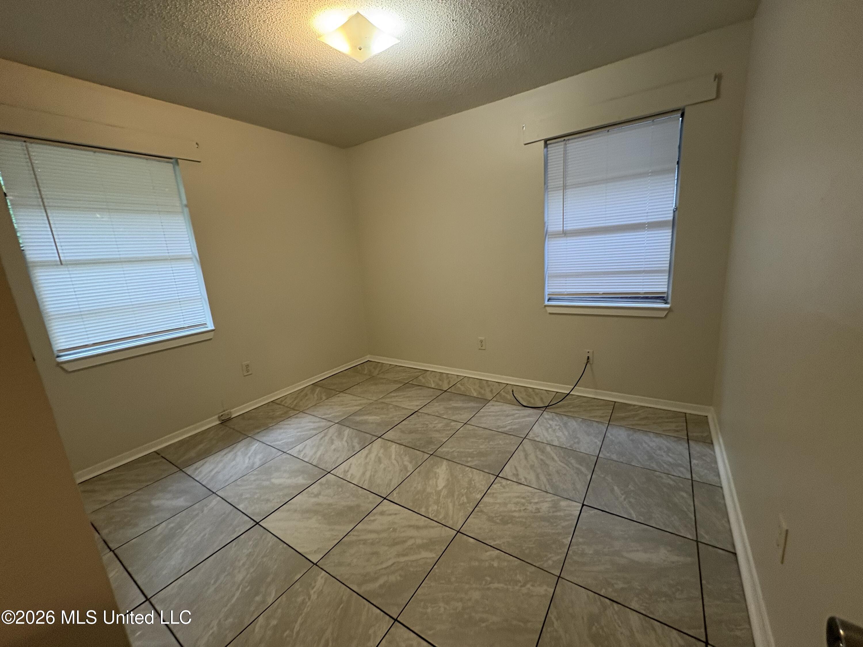 209 Lawler Avenue Property Photo 11