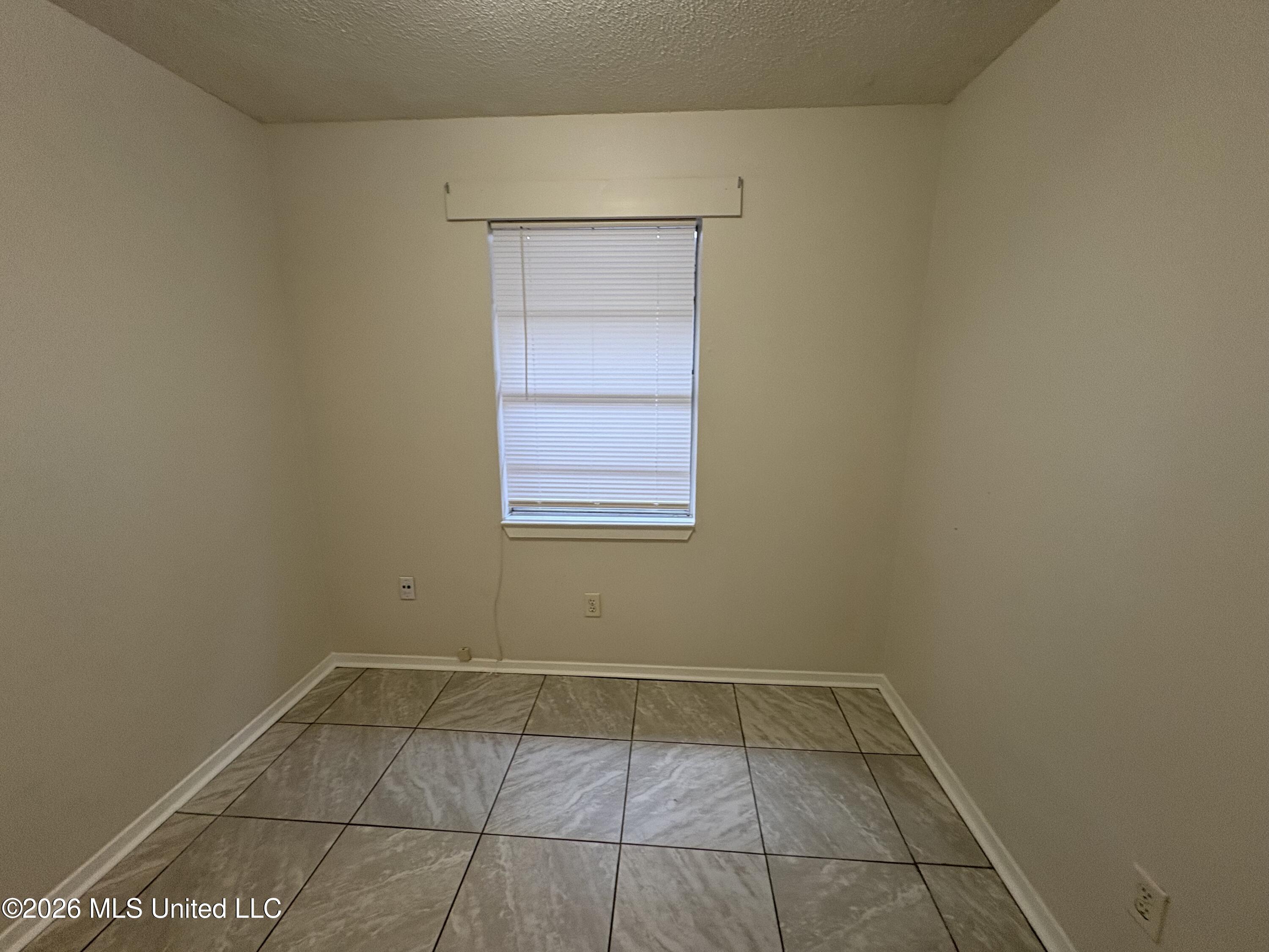 209 Lawler Avenue Property Photo 12