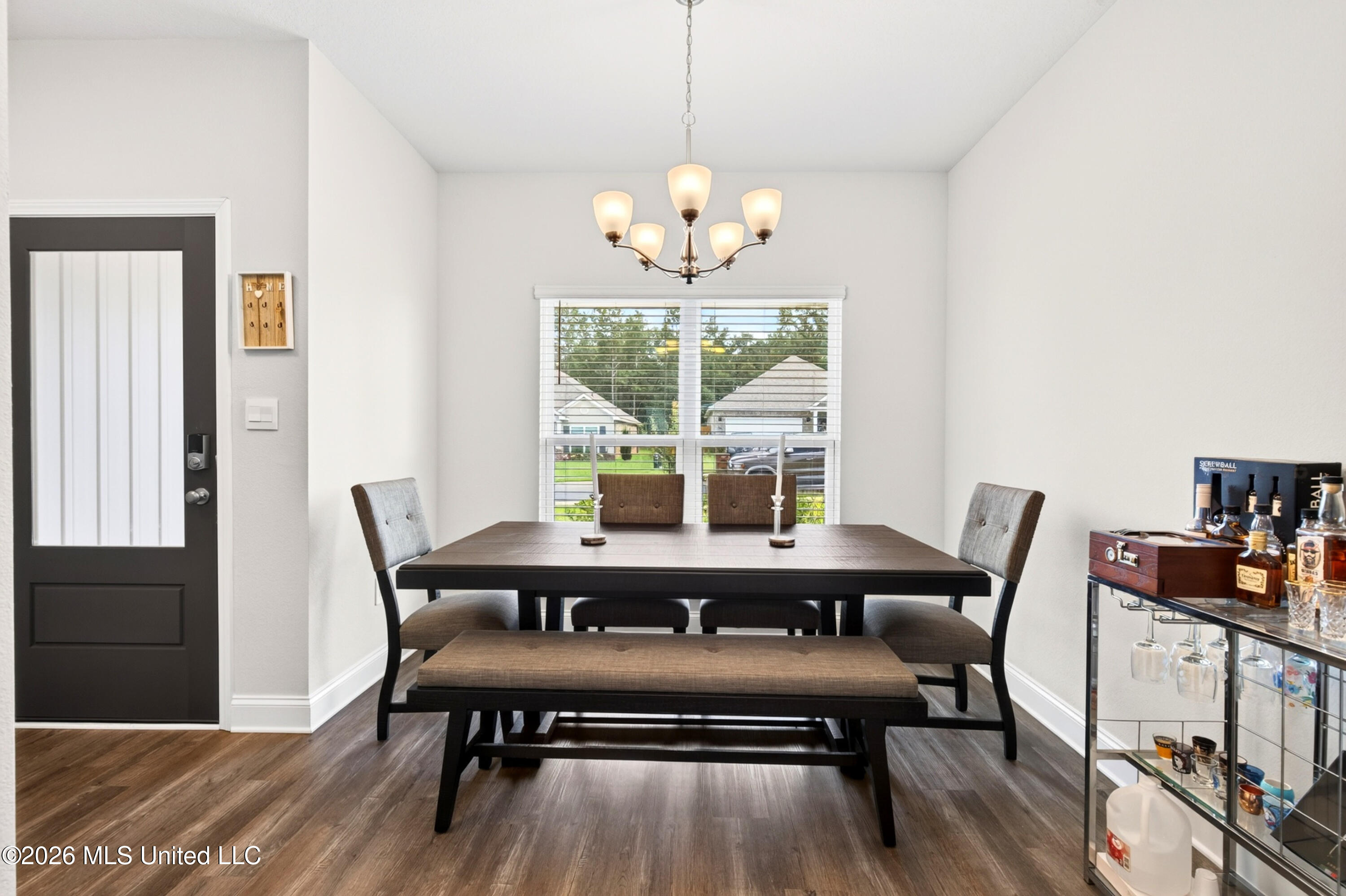 17920 Kelso Drive Property Photo 4