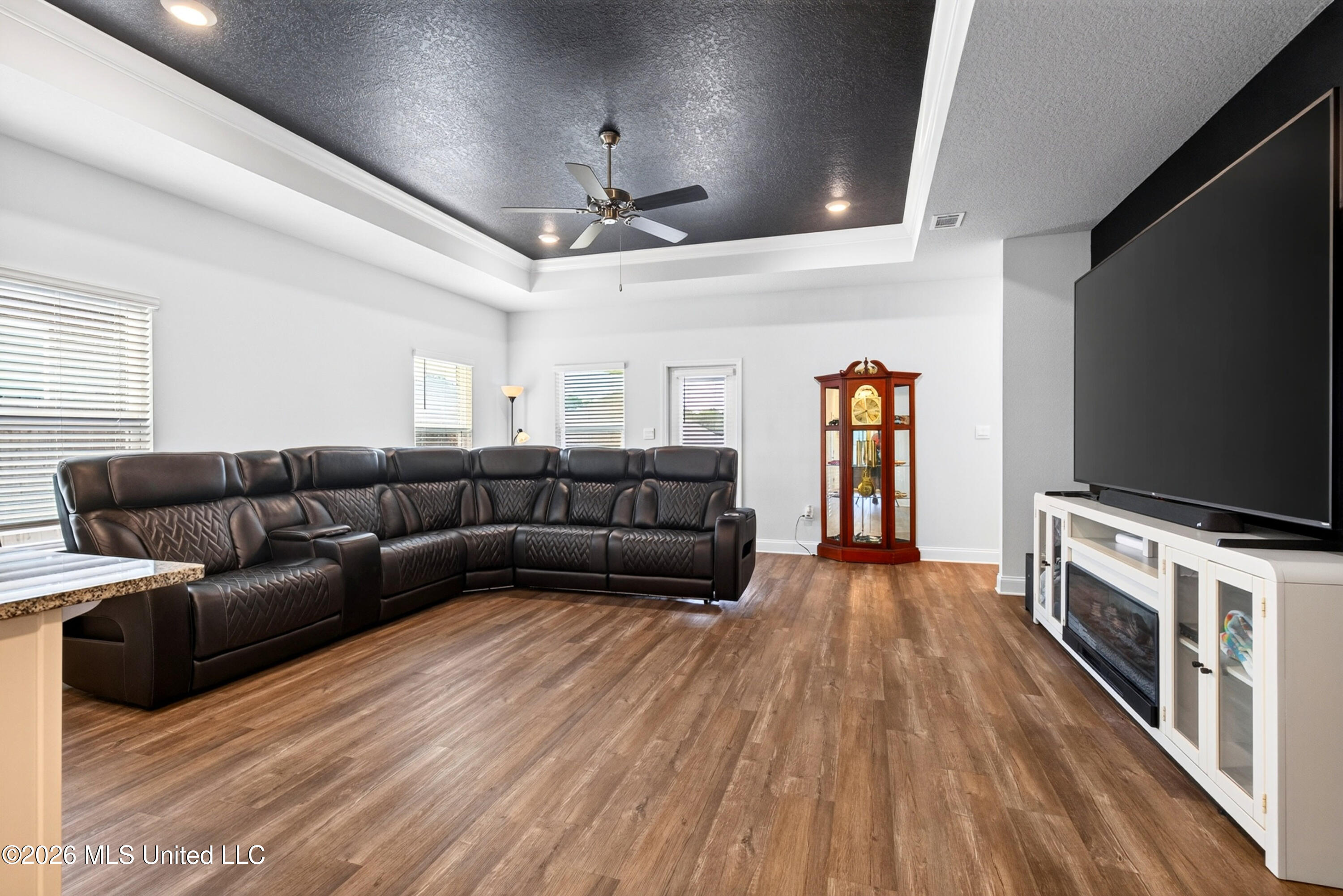 17920 Kelso Drive Property Photo 10