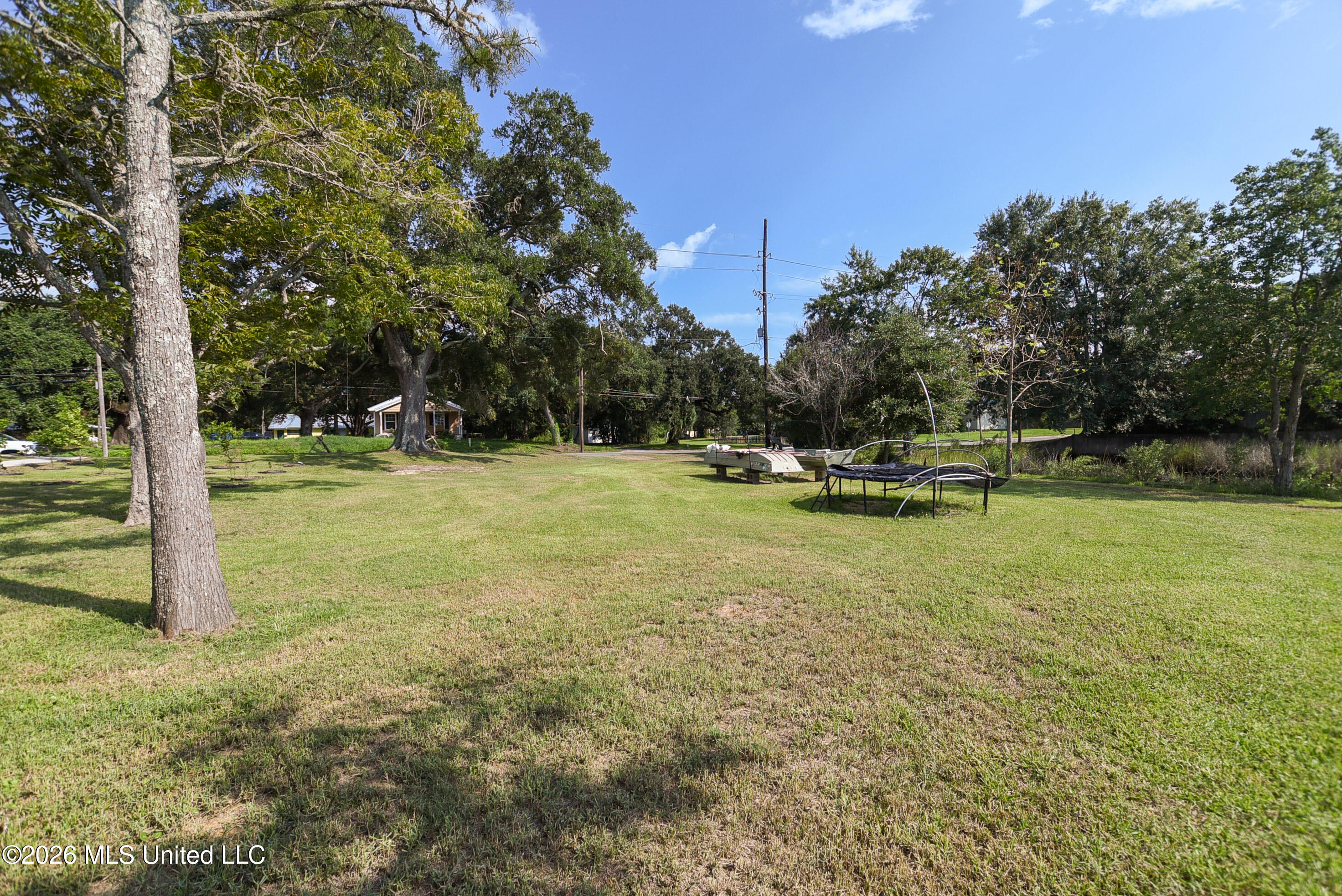 N Canty Street Property Photo 6