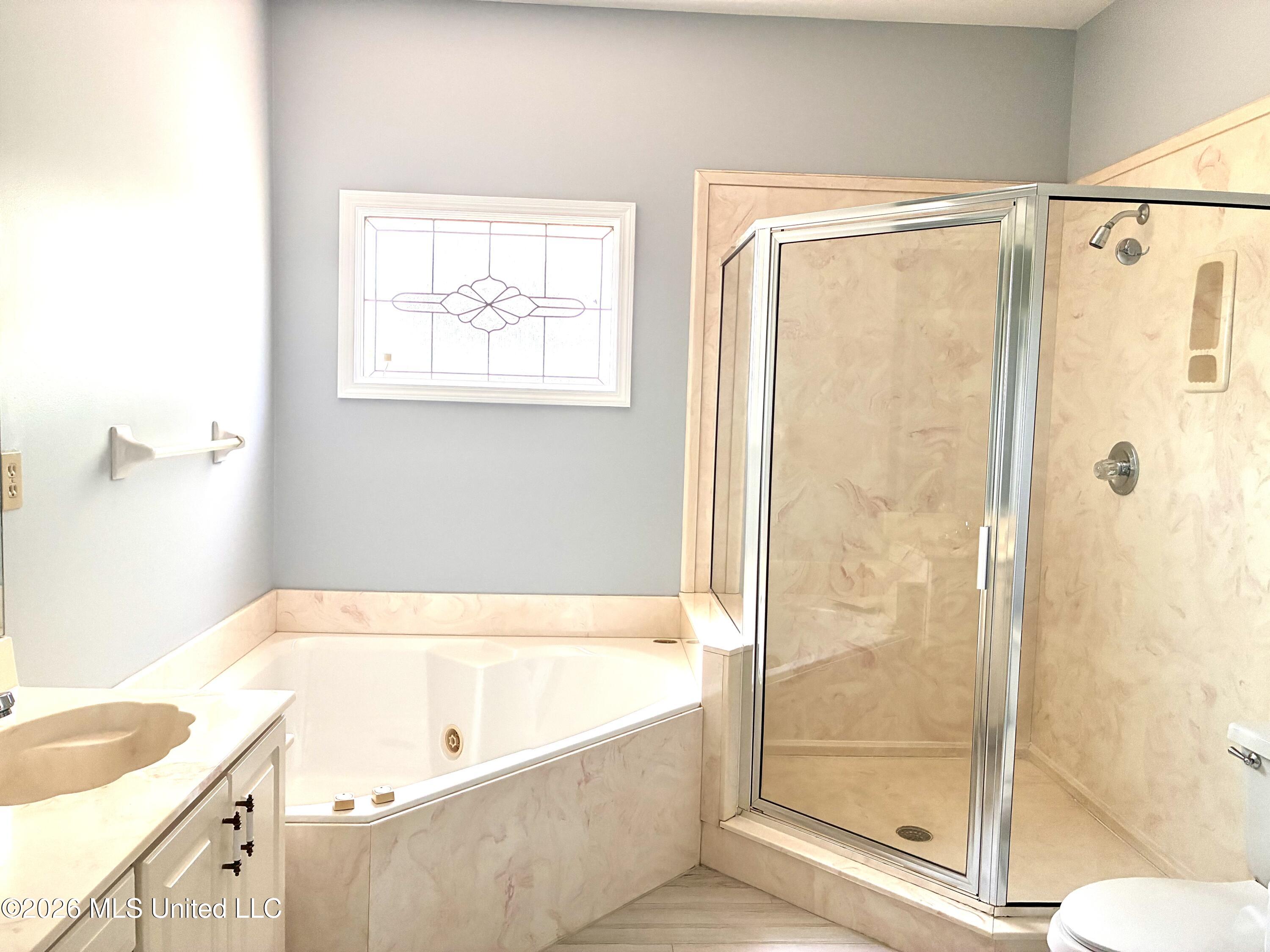 8327 Waverly Cove Property Photo 6