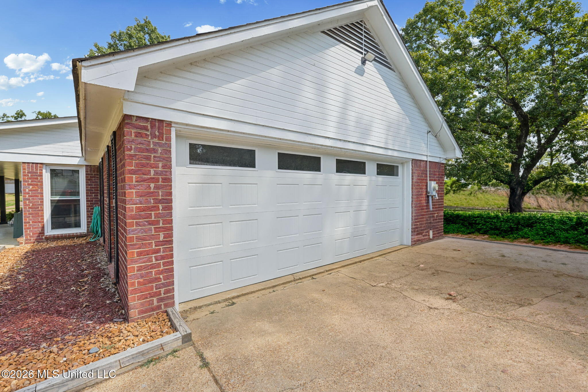1760 Malone Road Property Photo 6