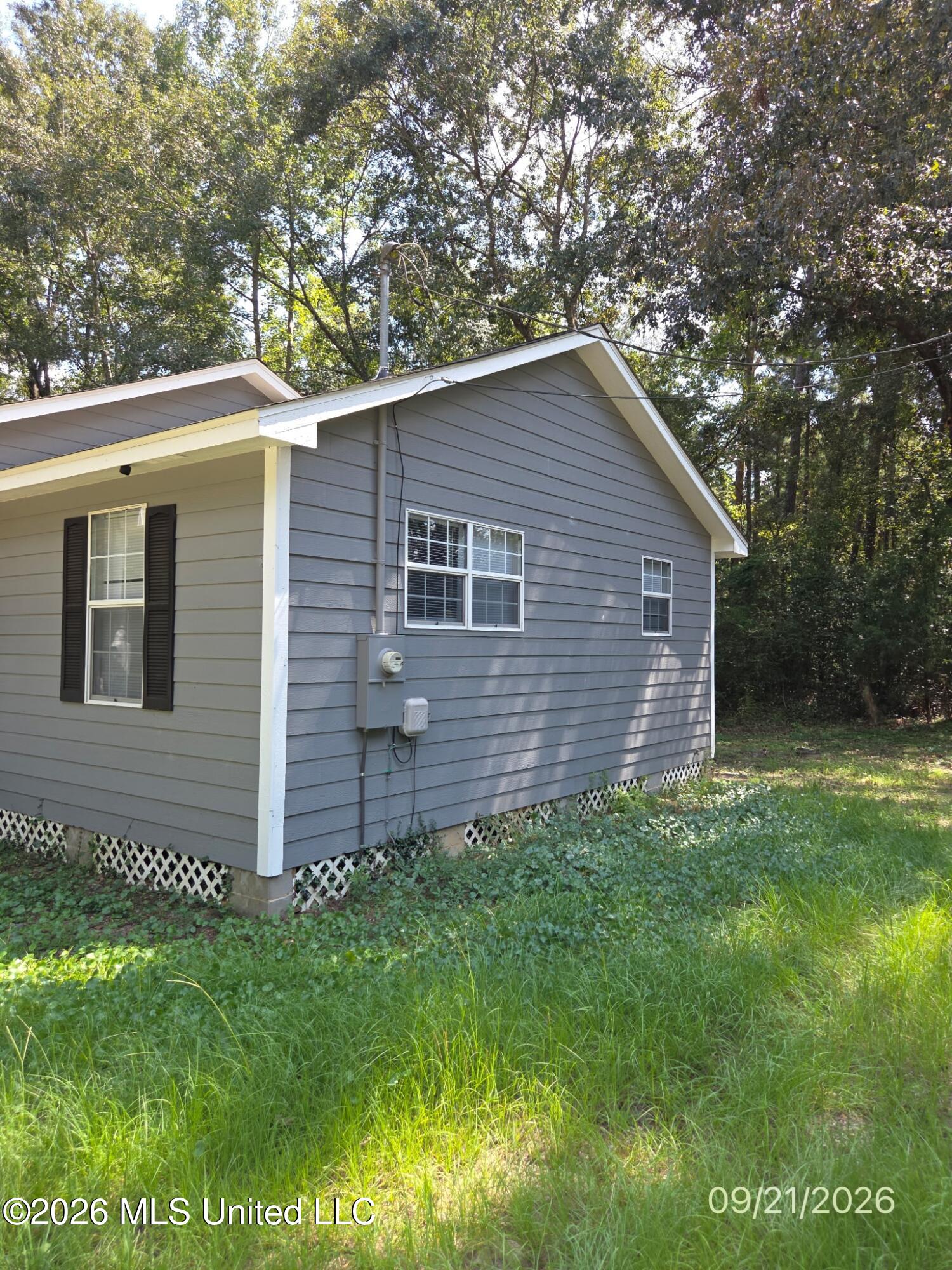 530 Brown Street Property Photo 4